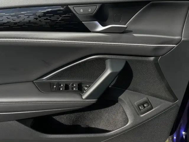 Volkswagen Tayron view 8
