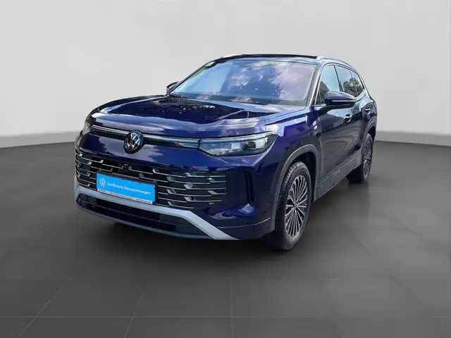 Volkswagen Tayron view 2