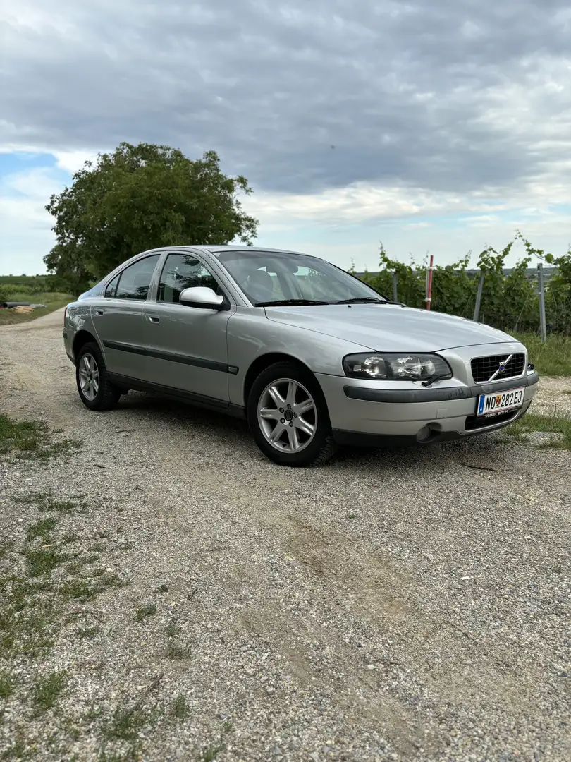 Volvo S60 2,4T AWD Aut. - 1