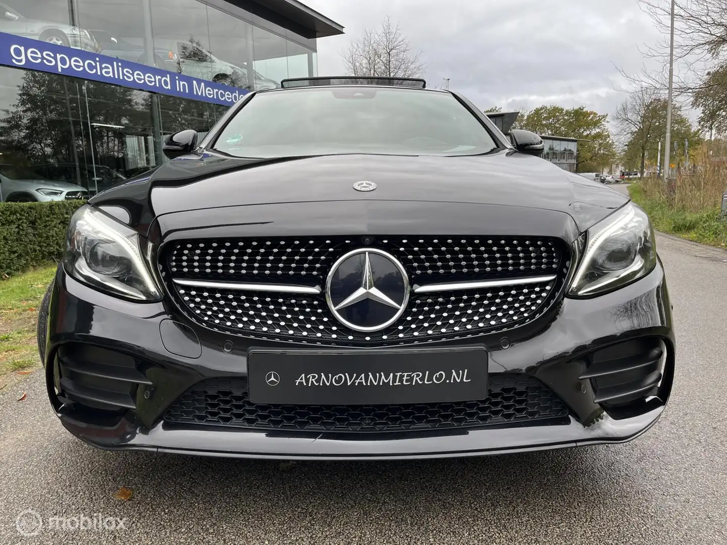 Mercedes-Benz C 180 AMG Line Facelift, Pano, 360 Camera, MultibeamLed, Noir - 2
