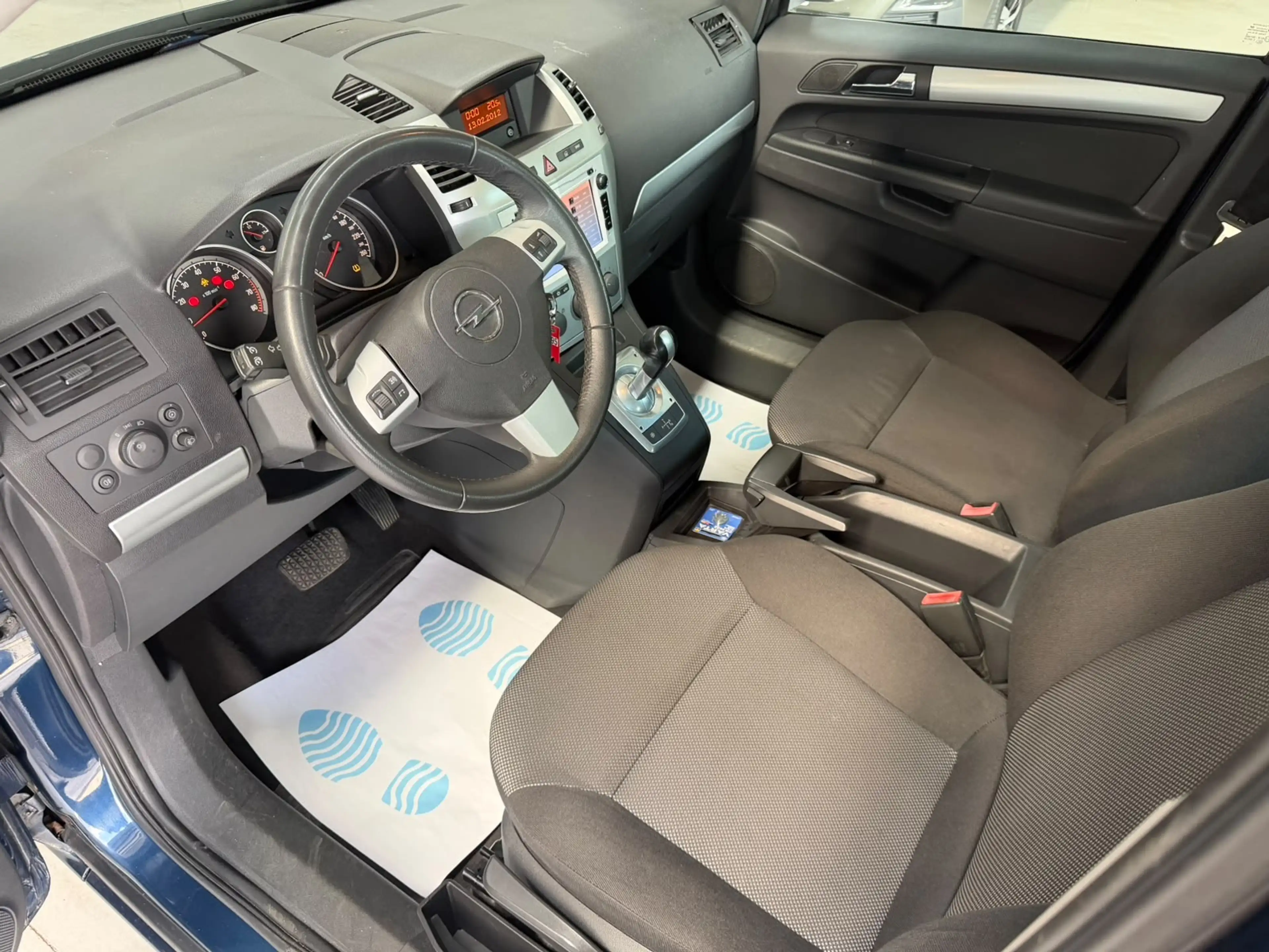 Opel Zafira Zafira 1.8 essence 7 places 2012 *89000km* — photo 5