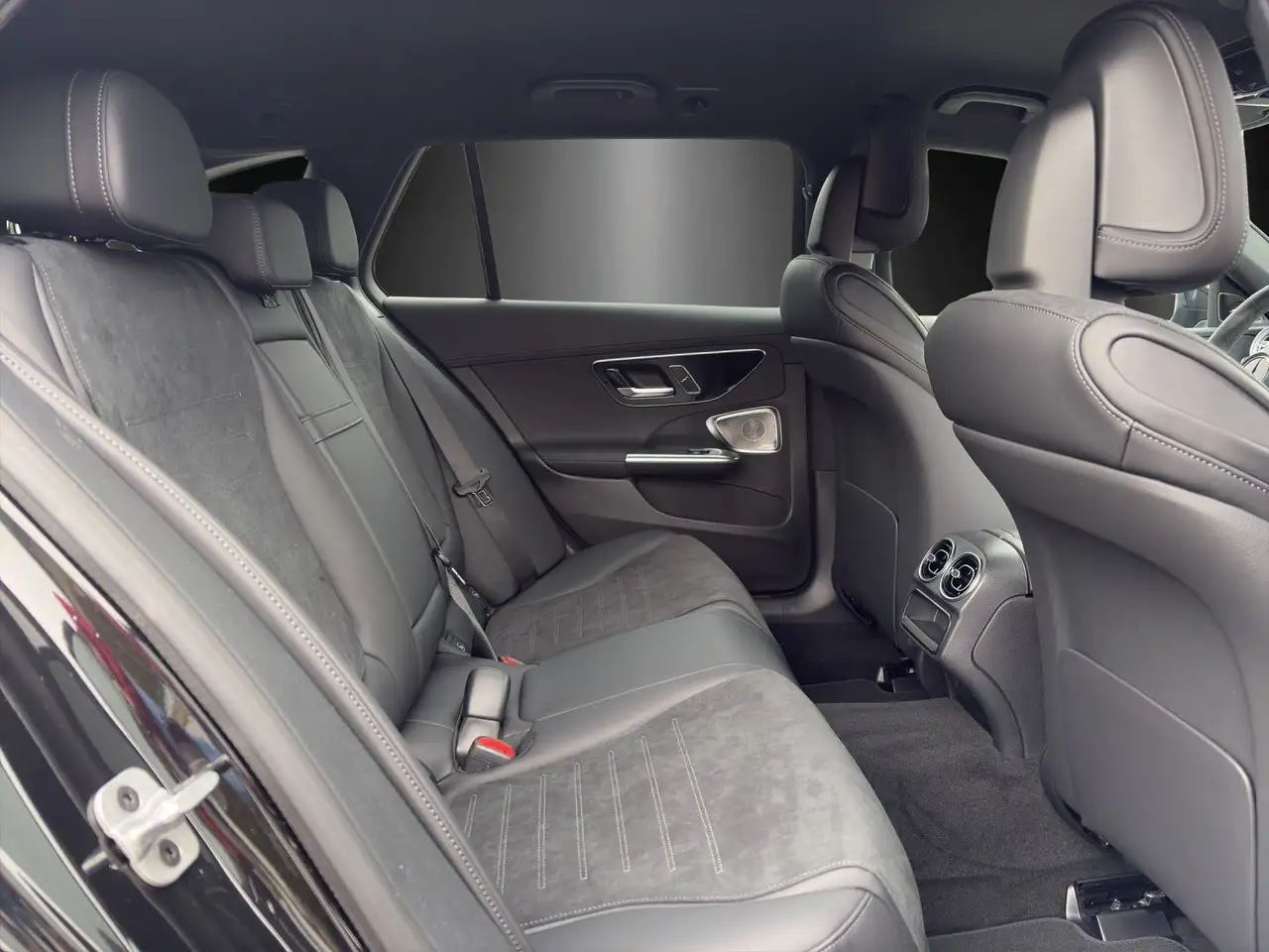 Mercedes-Benz C 300 d T EDITION AMG AHK DIGLIGHT 360° MEMORY 10