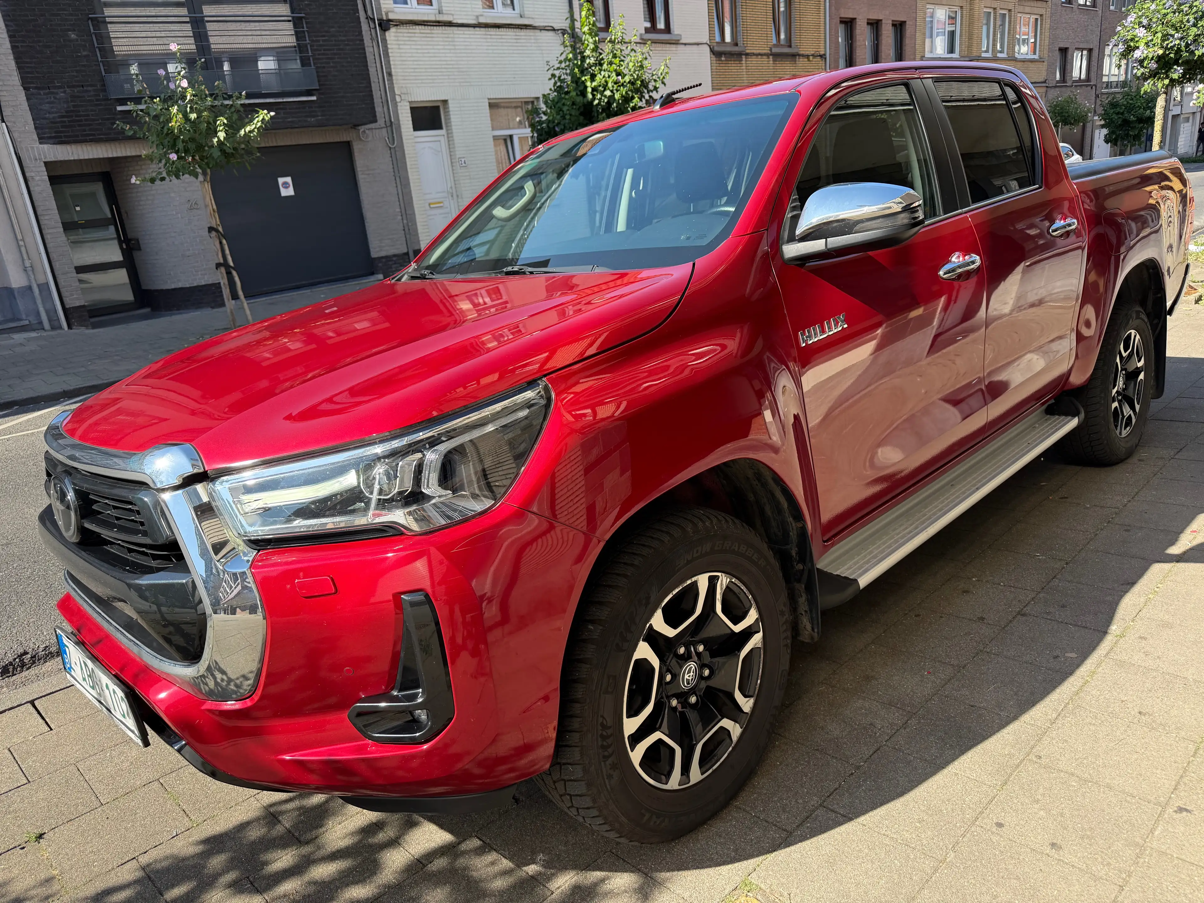 Toyota Hilux 2.4 D-4D 4WD AUTOMATIQUE 100%BELGE ÉTAT NEUF ✅ — photo 2