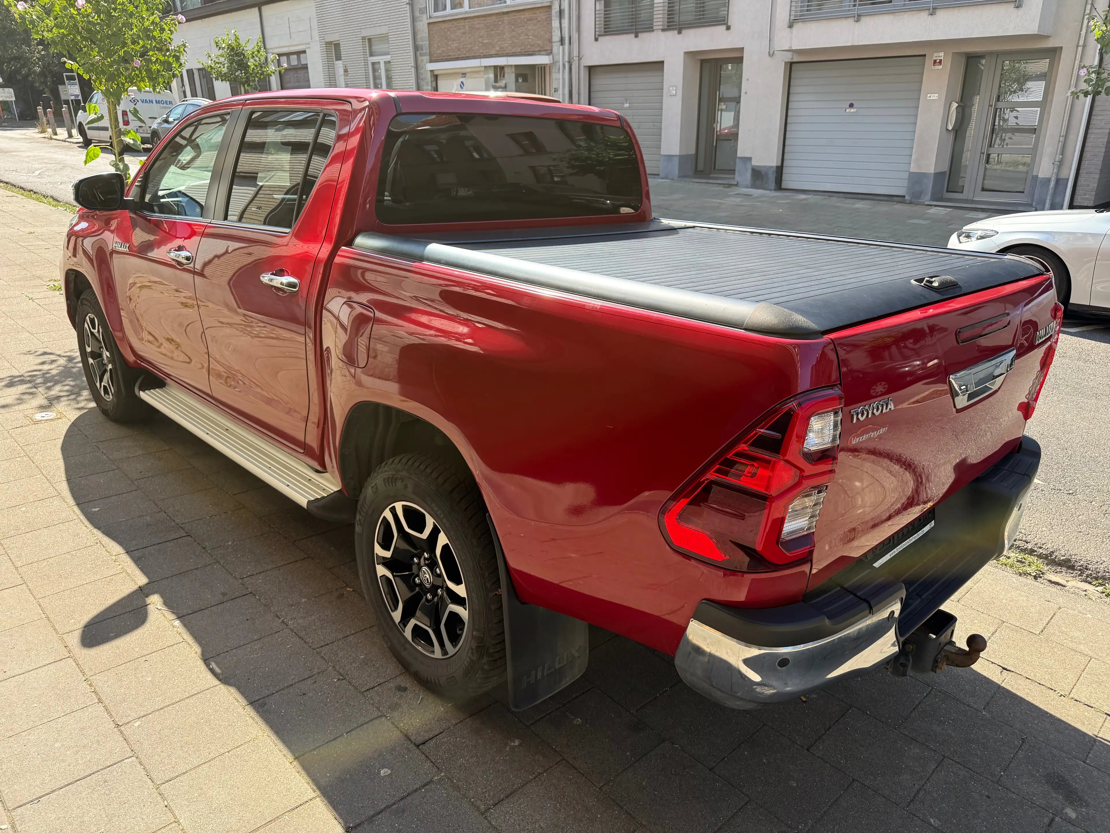 Toyota Hilux 2.4 D-4D 4WD AUTOMATIQUE 100%BELGE ÉTAT NEUF ✅ — photo 9