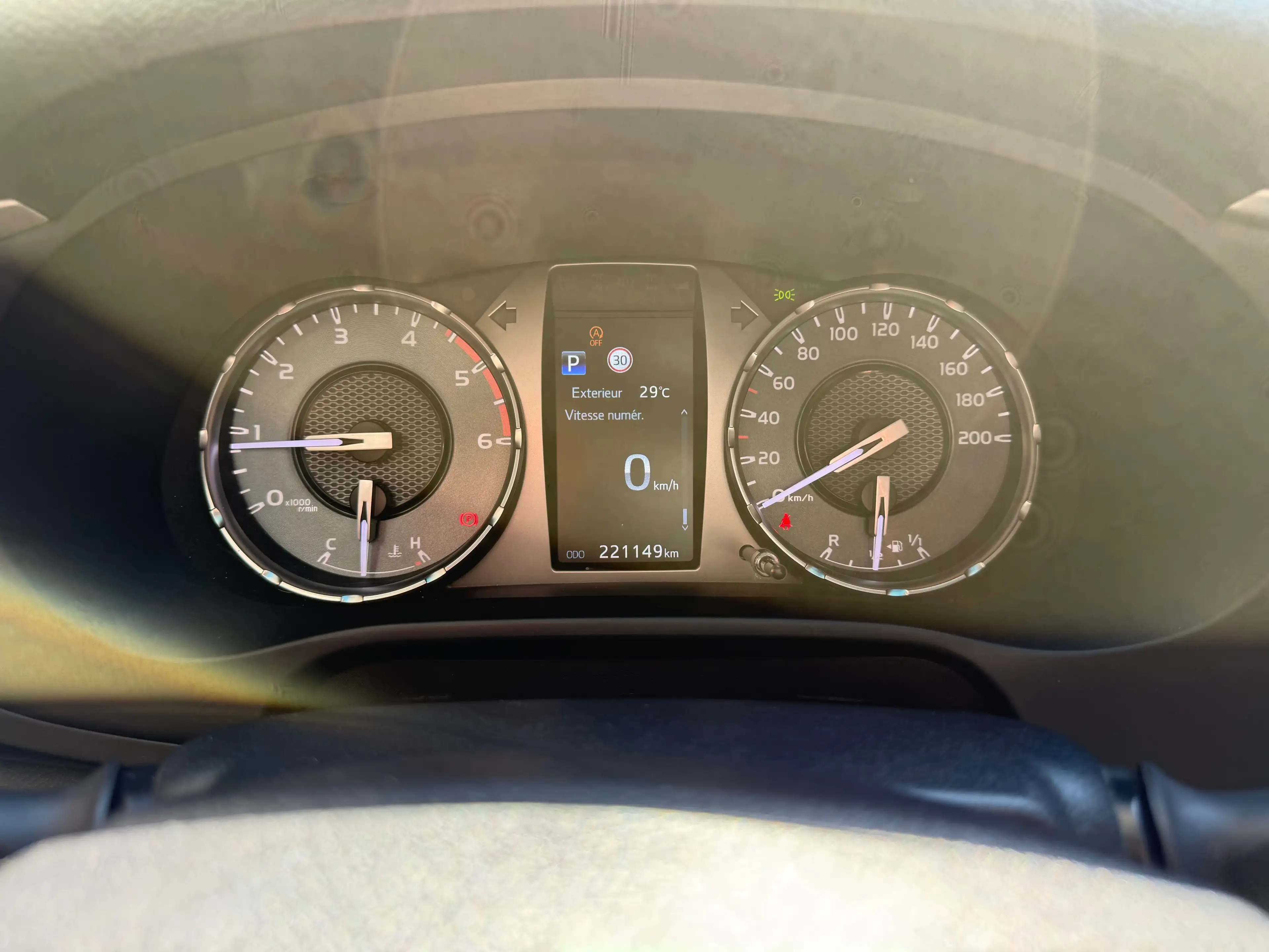 Toyota Hilux 2.4 D-4D 4WD AUTOMATIQUE 100%BELGE ÉTAT NEUF ✅ — photo 13