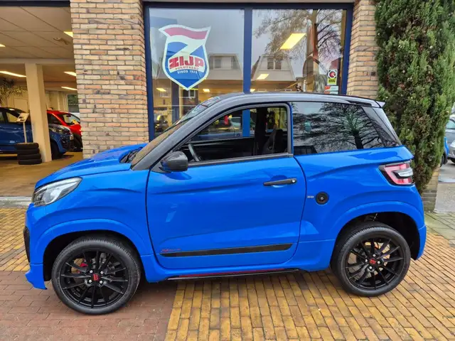 Ligier JS 60 SPORT ULTIMATE     AIRCO + STUURBEKRACHTIGING