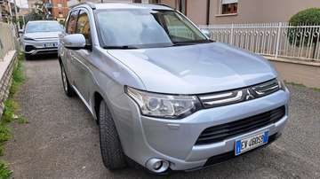 2.2 di-d 4WD 7 posti Automatica