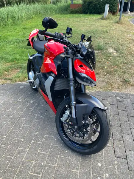 Ducati Streetfighter - foto 4