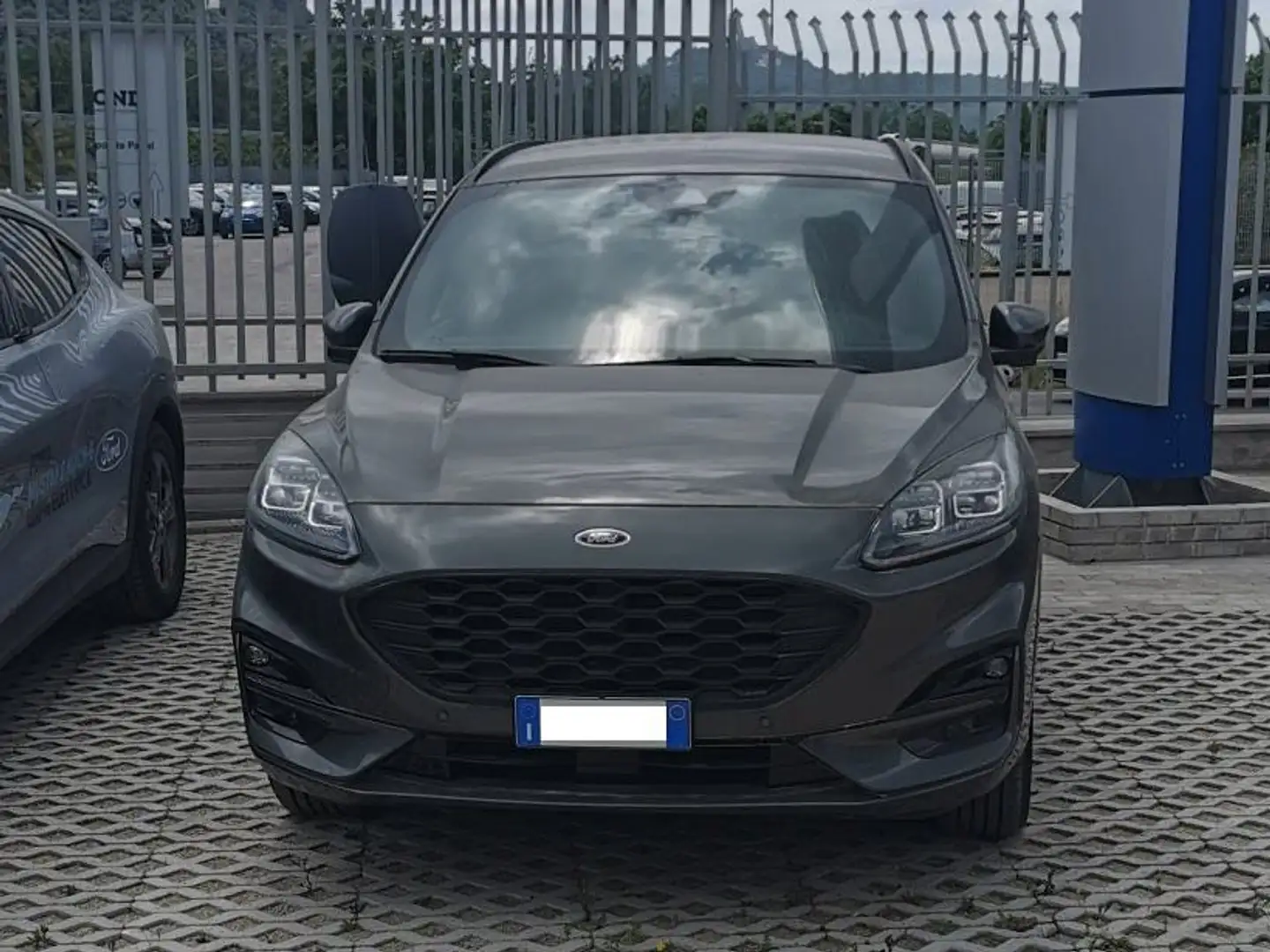 Ford Kuga Kuga 2.5 phev ST-Line X 2wd 225cv cvt Grigio - 1