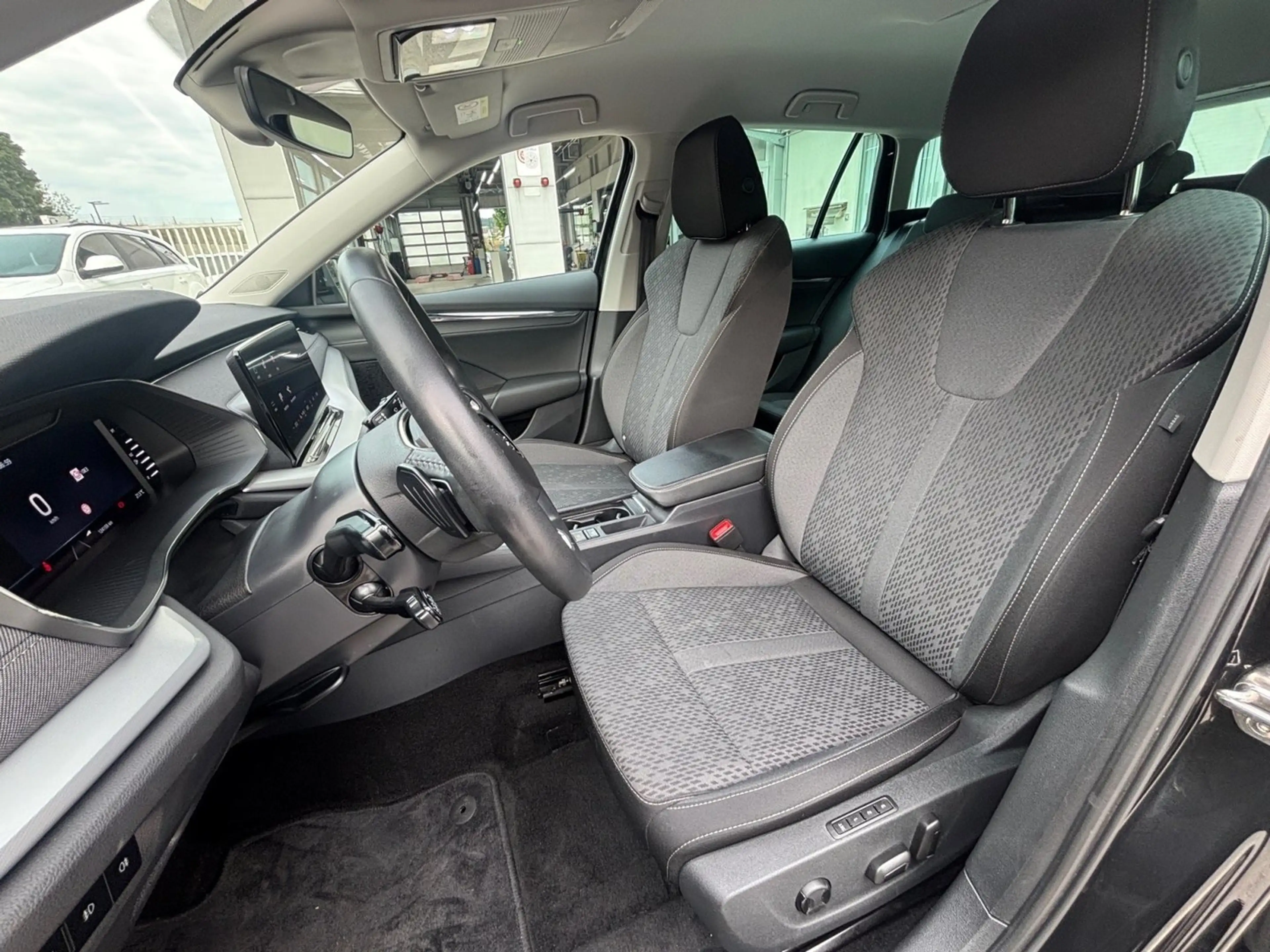 Skoda Octavia Premium TDI DSG — photo 6