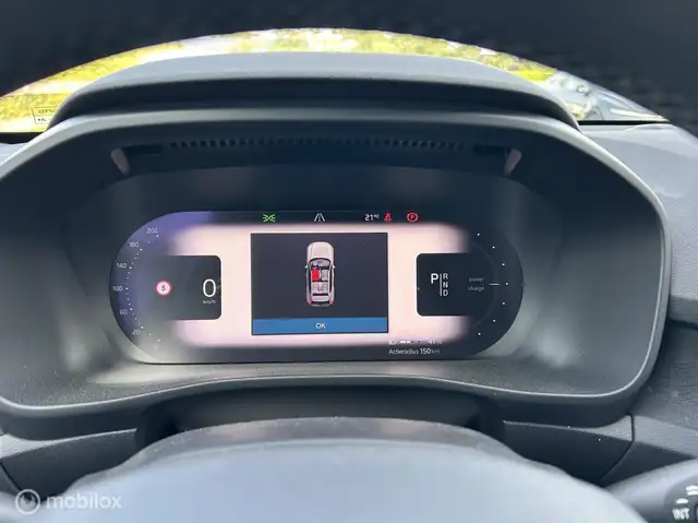 Volvo XC40 view 11