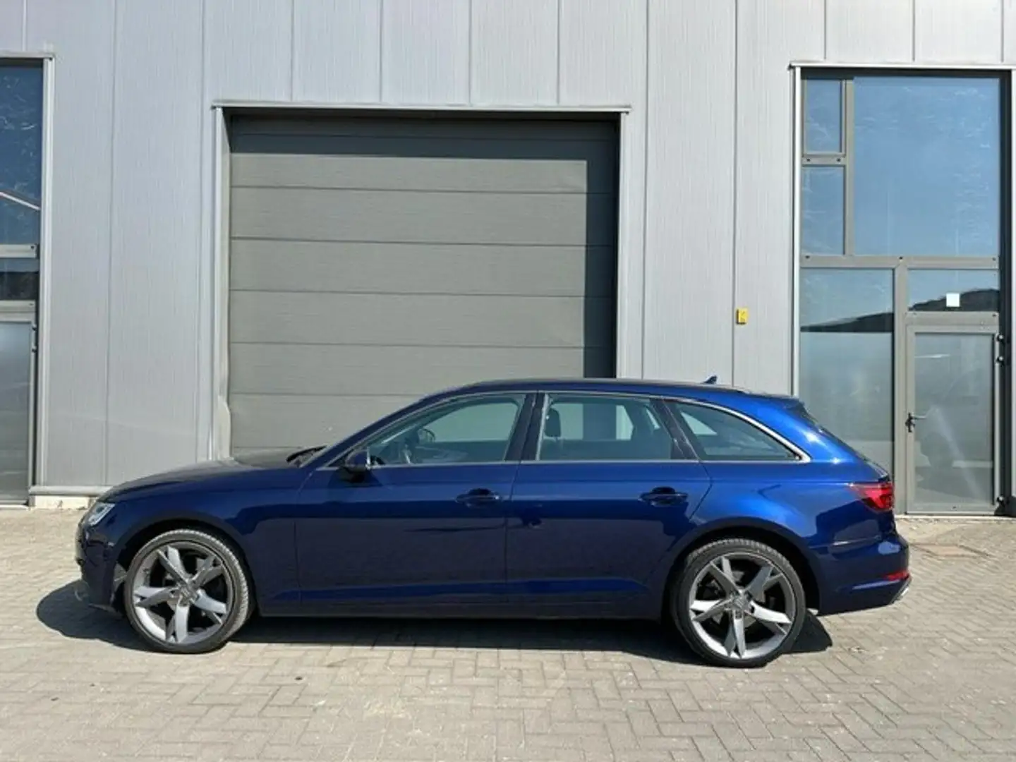 Audi A4 Avant 2.0 TDi Design S tronic Azul - 2