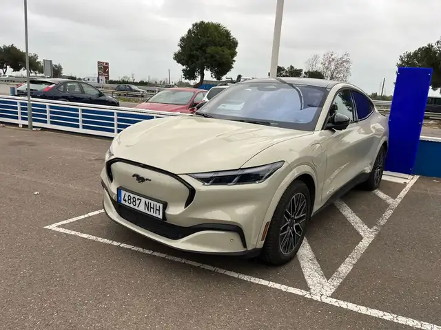 Ford Mustang Mach-E PREMIUM RWD ELÉCTRICO - 87 kWh útil RANGO EXT 27