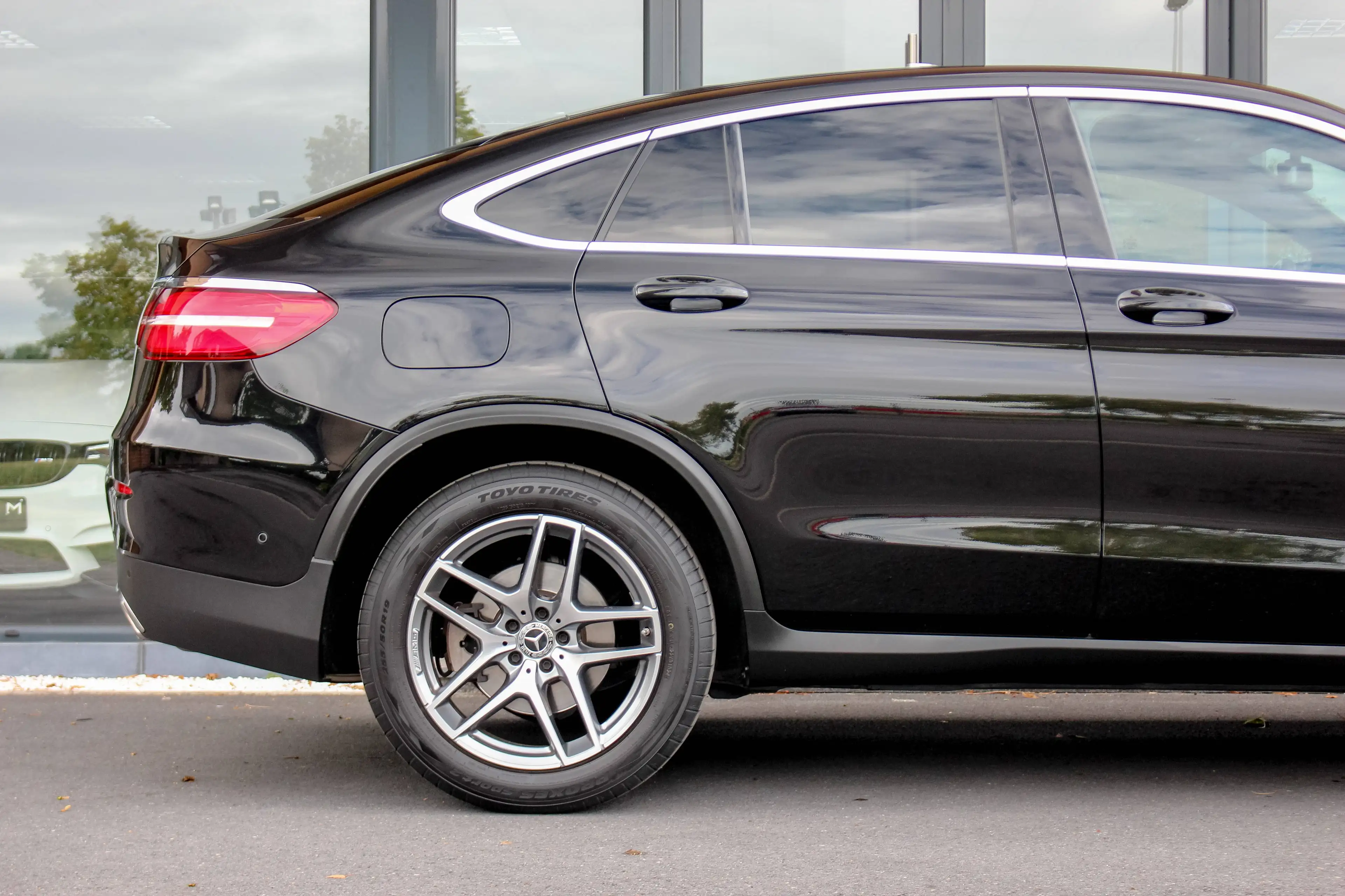 Mercedes-Benz GLC 250 *COUPÉ*4MATIC*AMG LINE* + 1J GRNT — photo 5