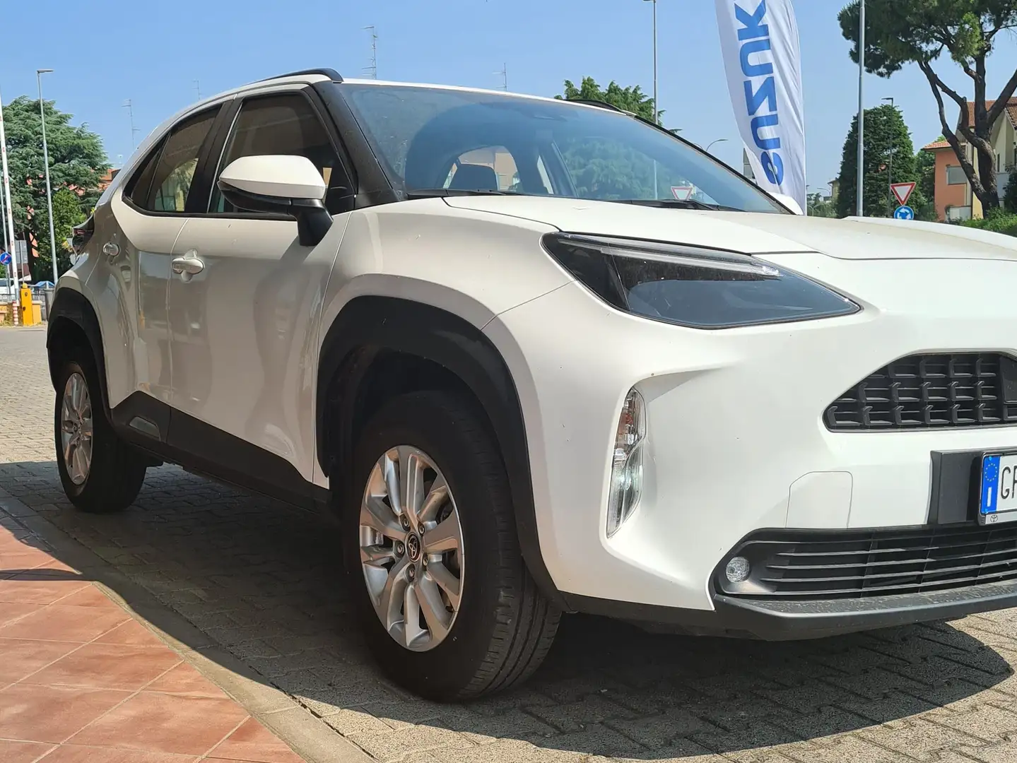 Toyota Yaris Yaris Cross 1.5h Active fwd 116cv e-cvt PERMUTE OK Bianco - 2
