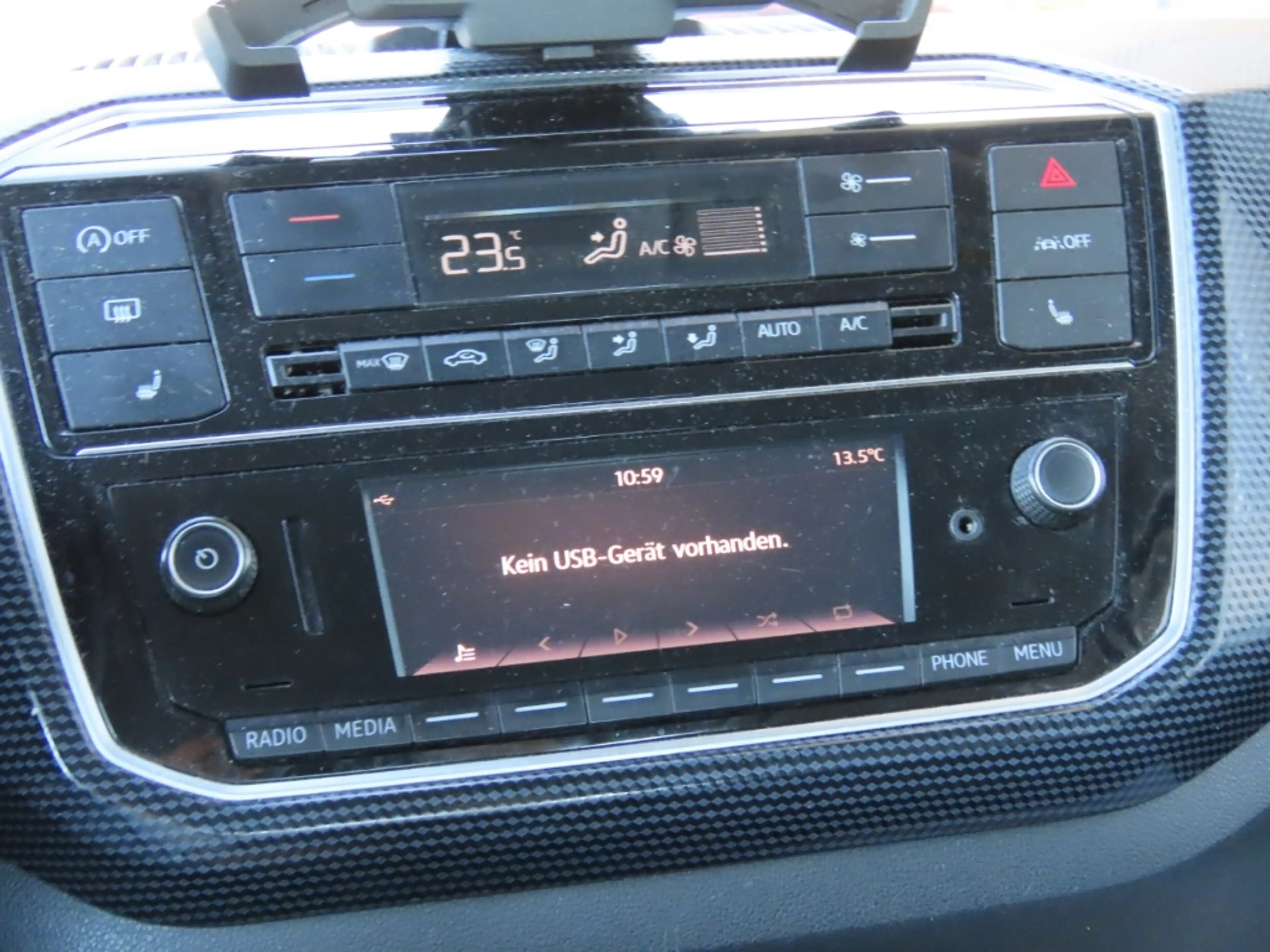 Volkswagen up! 1.0 1.Hand*Kamera*Bluetooth*Tempomat — photo 13