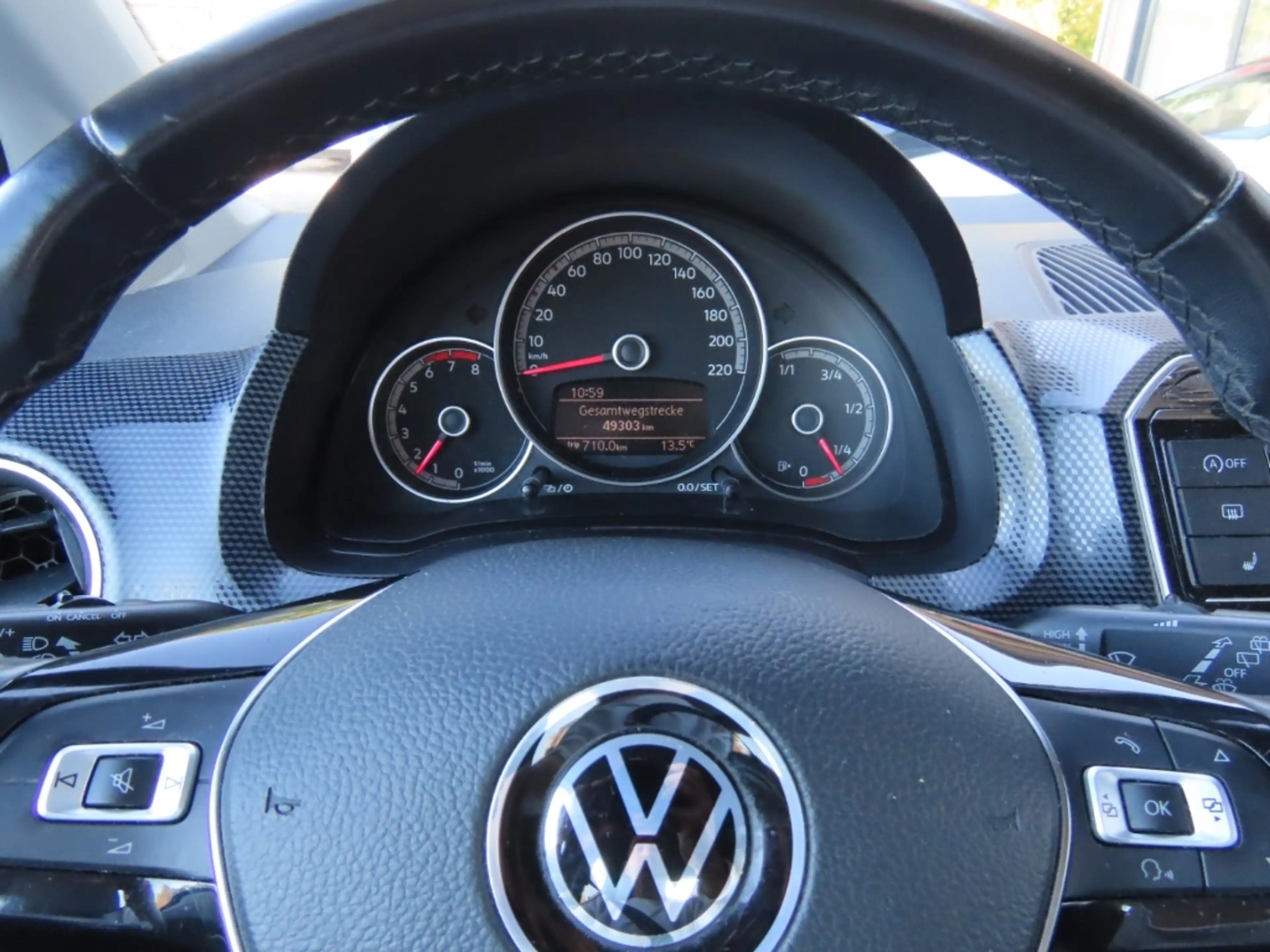 Volkswagen up! 1.0 1.Hand*Kamera*Bluetooth*Tempomat — photo 11