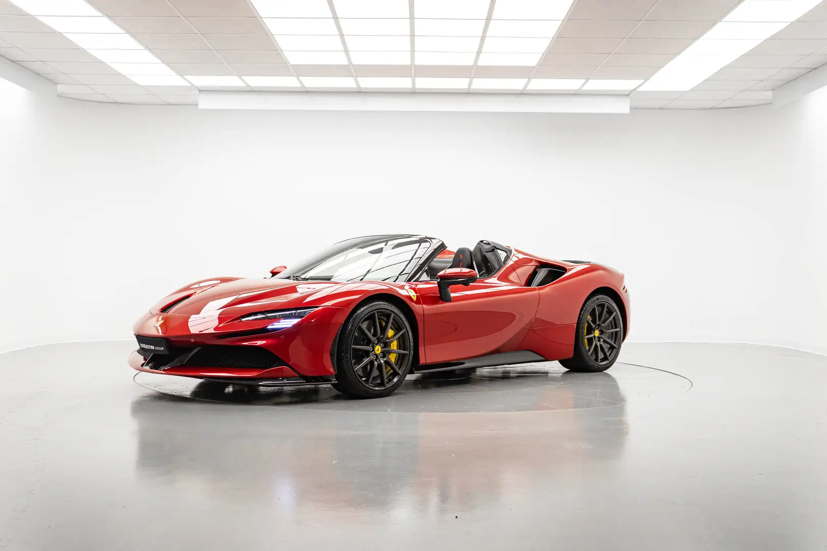 Ferrari SF90 Spider Spider Rosso - 1
