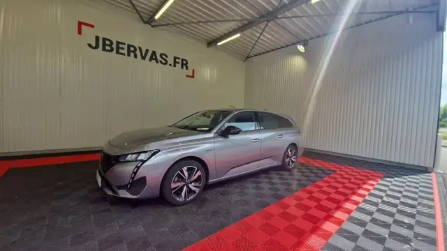 Peugeot PHEV 180 E-EAT8 ACTIVE PACK
