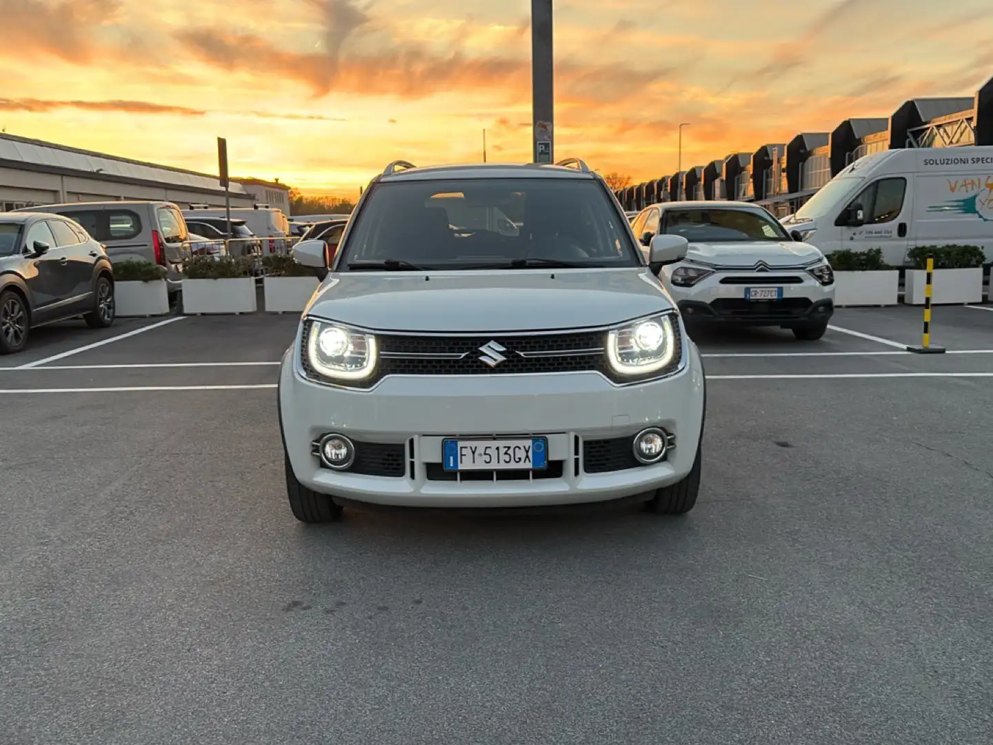Suzuki Ignis Ignis 1.2 Hybrid Top Weiß - 2
