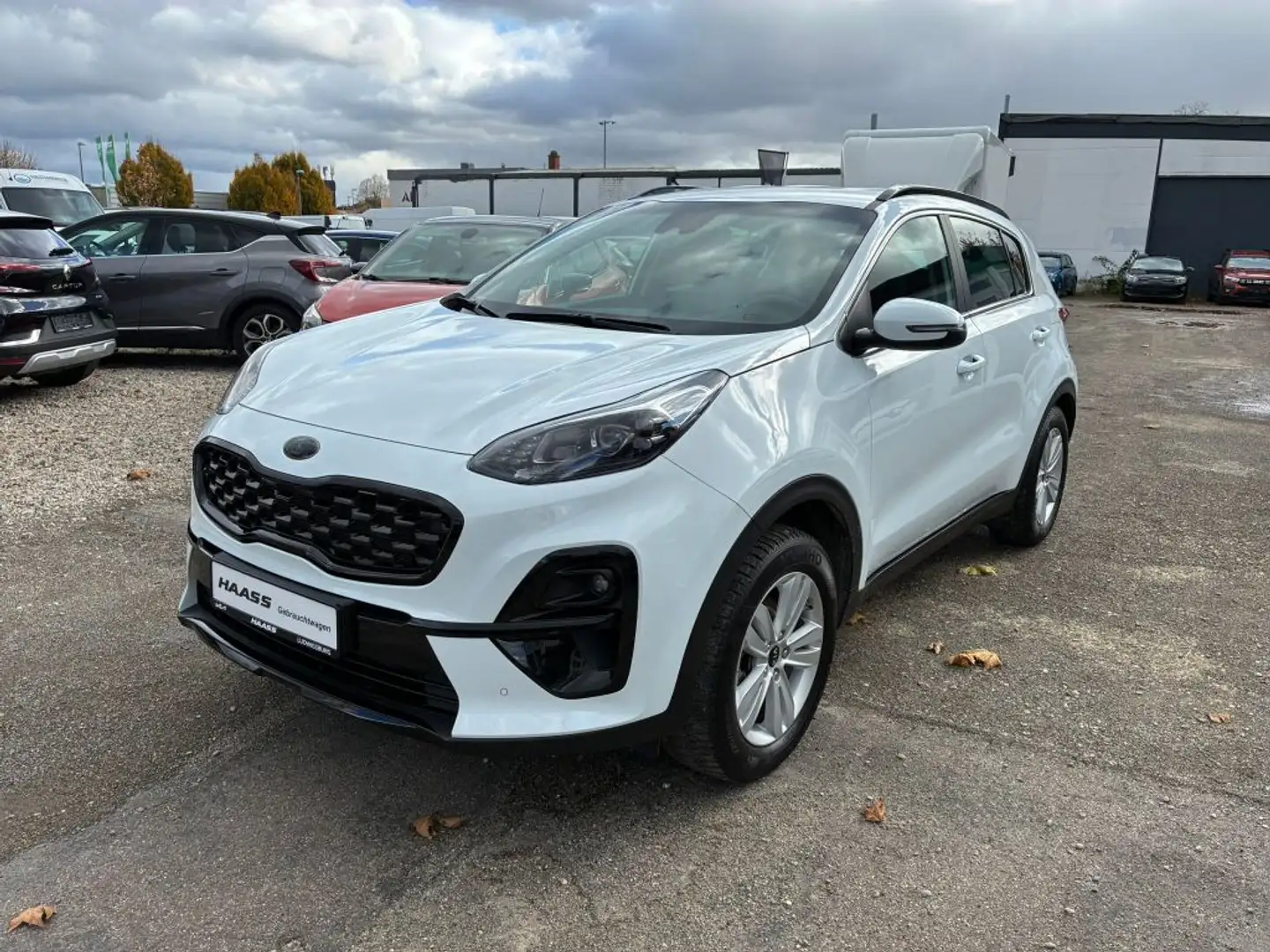 Kia Sportage 1.6 GDI 2WD Black Edition Weiß - 1