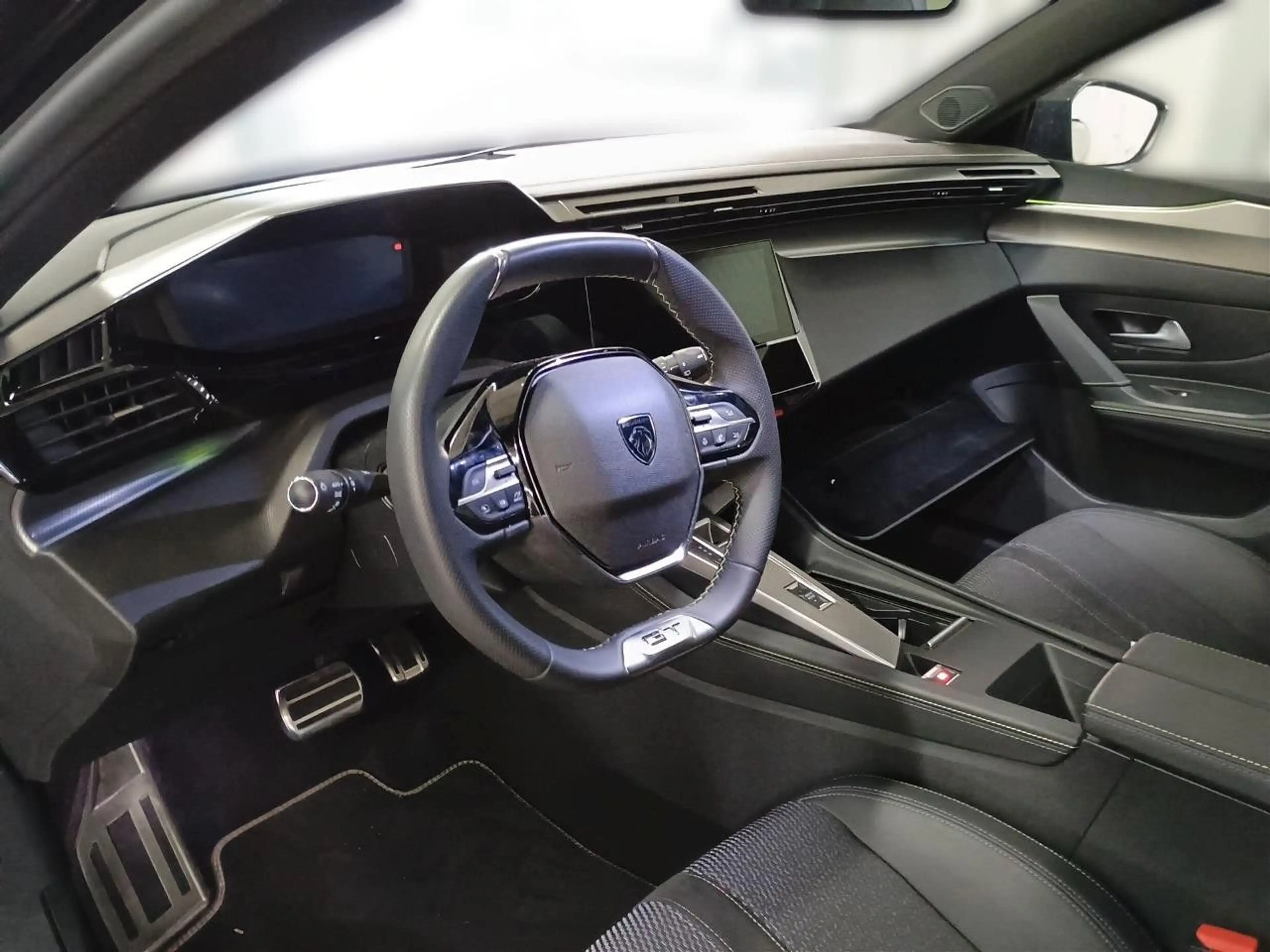 Peugeot 308 SW GT BlueHDi 130PS AT8*PDC*360° KAMERA* — photo 12