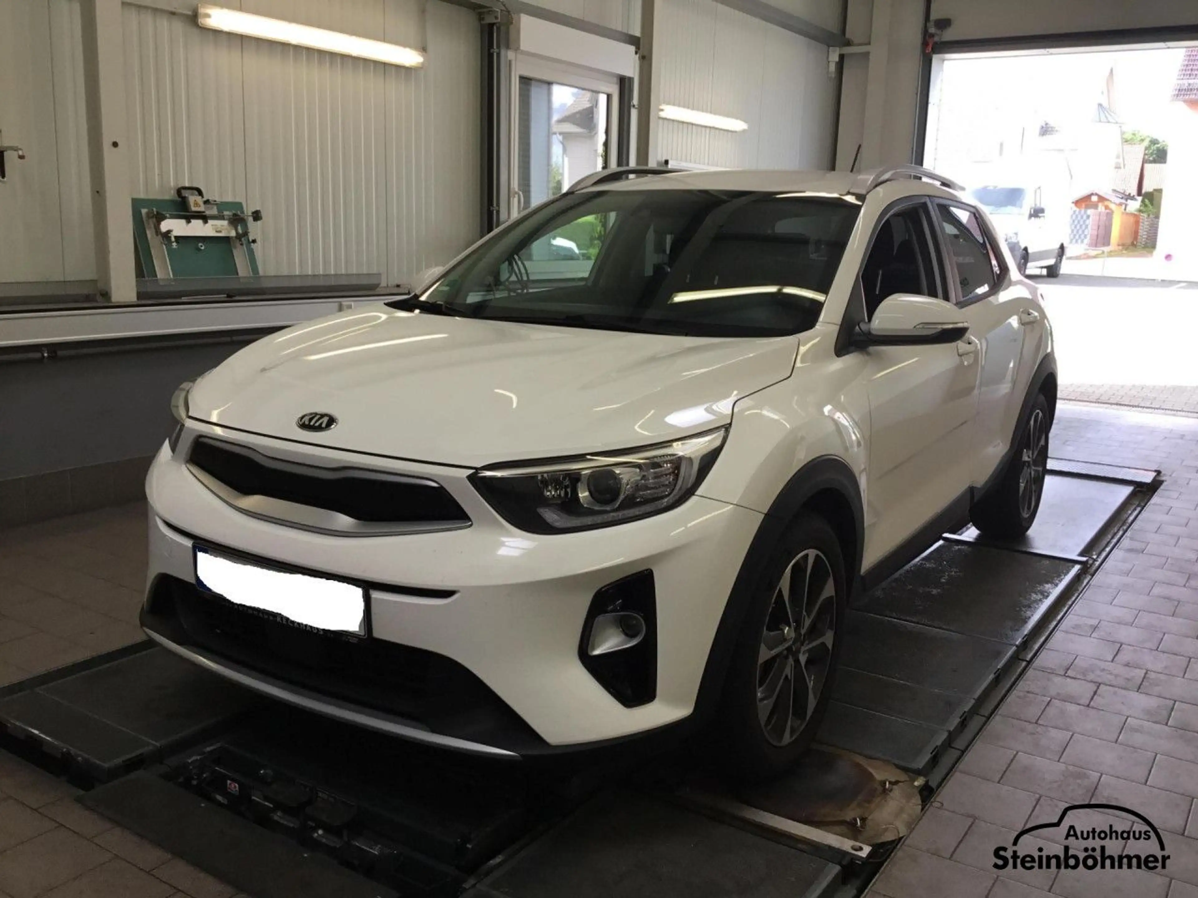 Kia Stonic Vision 1.0T-GDI NAV SHZ RearCam Bluetooth