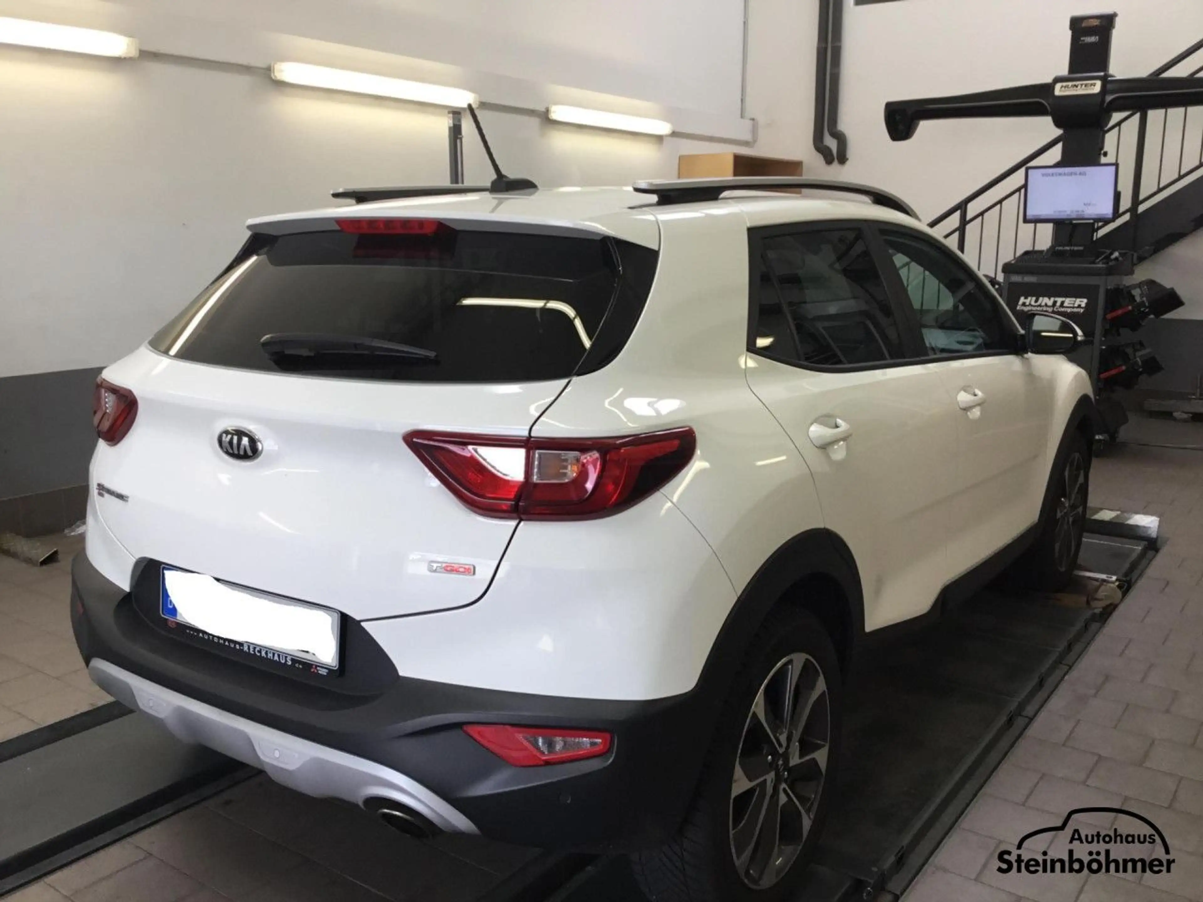 Kia Stonic Vision 1.0T-GDI NAV SHZ RearCam Bluetooth — photo 2
