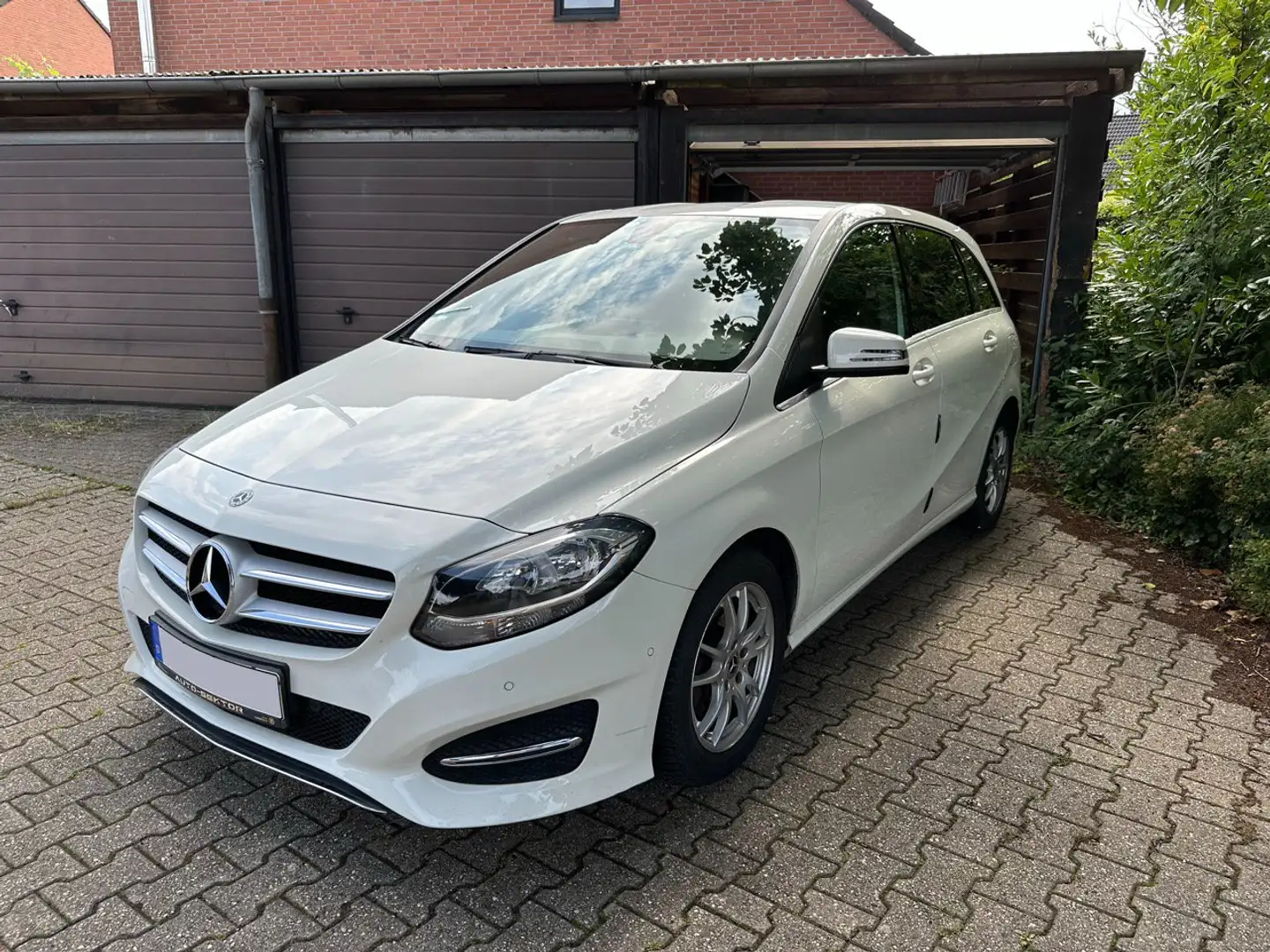 Mercedes-Benz B 180 B 180 Weiß - 1