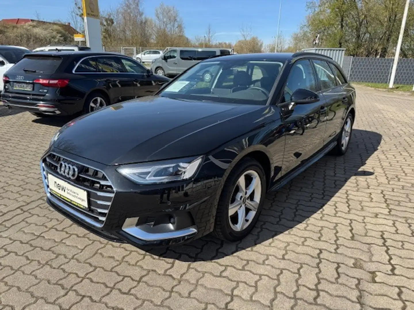 Audi A4 Avant 35 TDI advanced Schwarz - 1