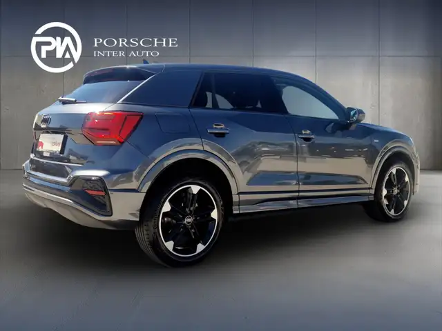 Audi Q2 view 5