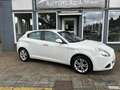 Alfa Romeo Giulietta 1.4 T Distinctive/CLIMA/ CRUISE/ LEER/ USB/ 17 INC Wit - thumbnail 2