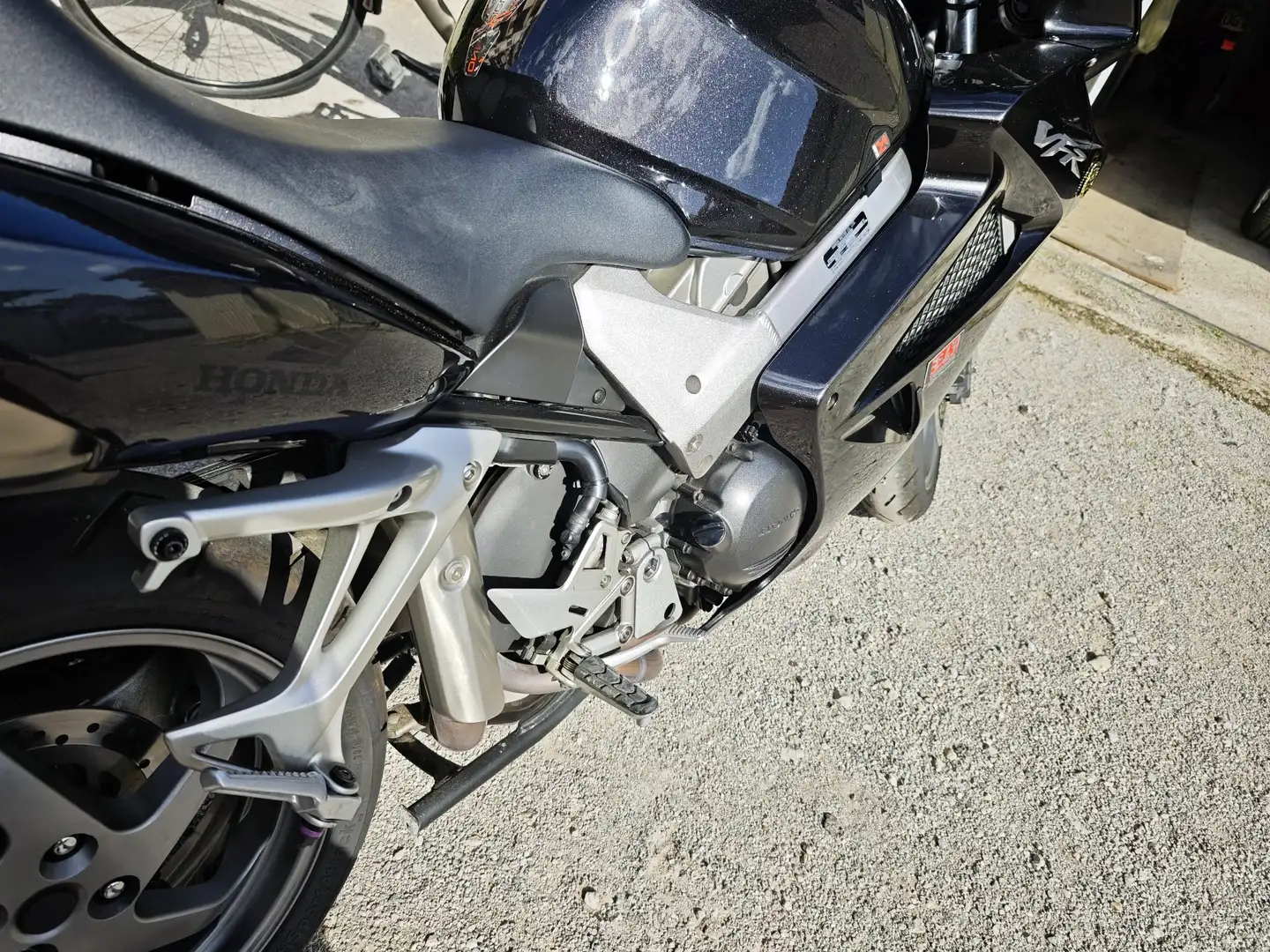 Honda VFR 800 Nero - 1