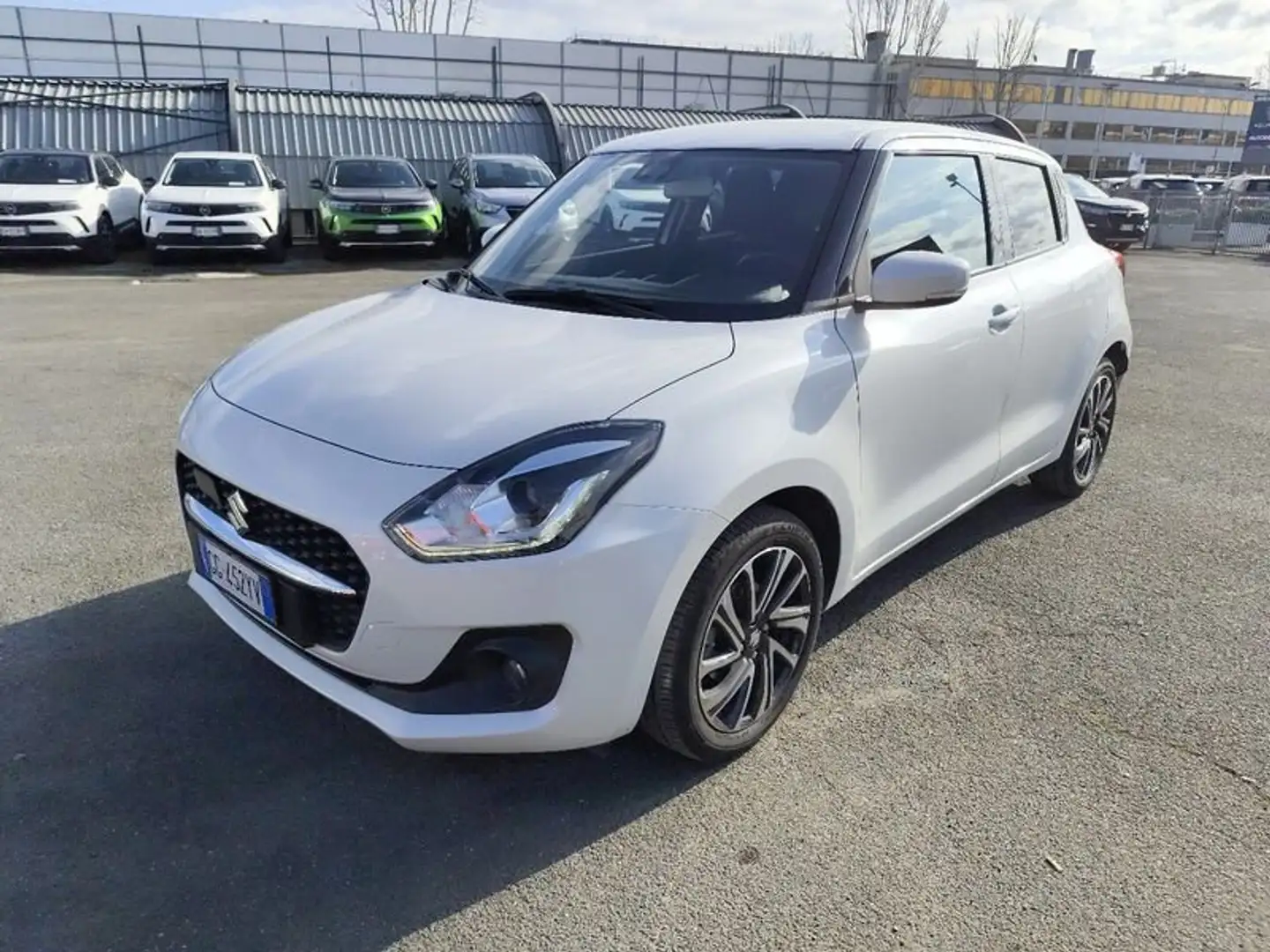 Suzuki Swift 1.2 Hybrid Top Bianco - 2
