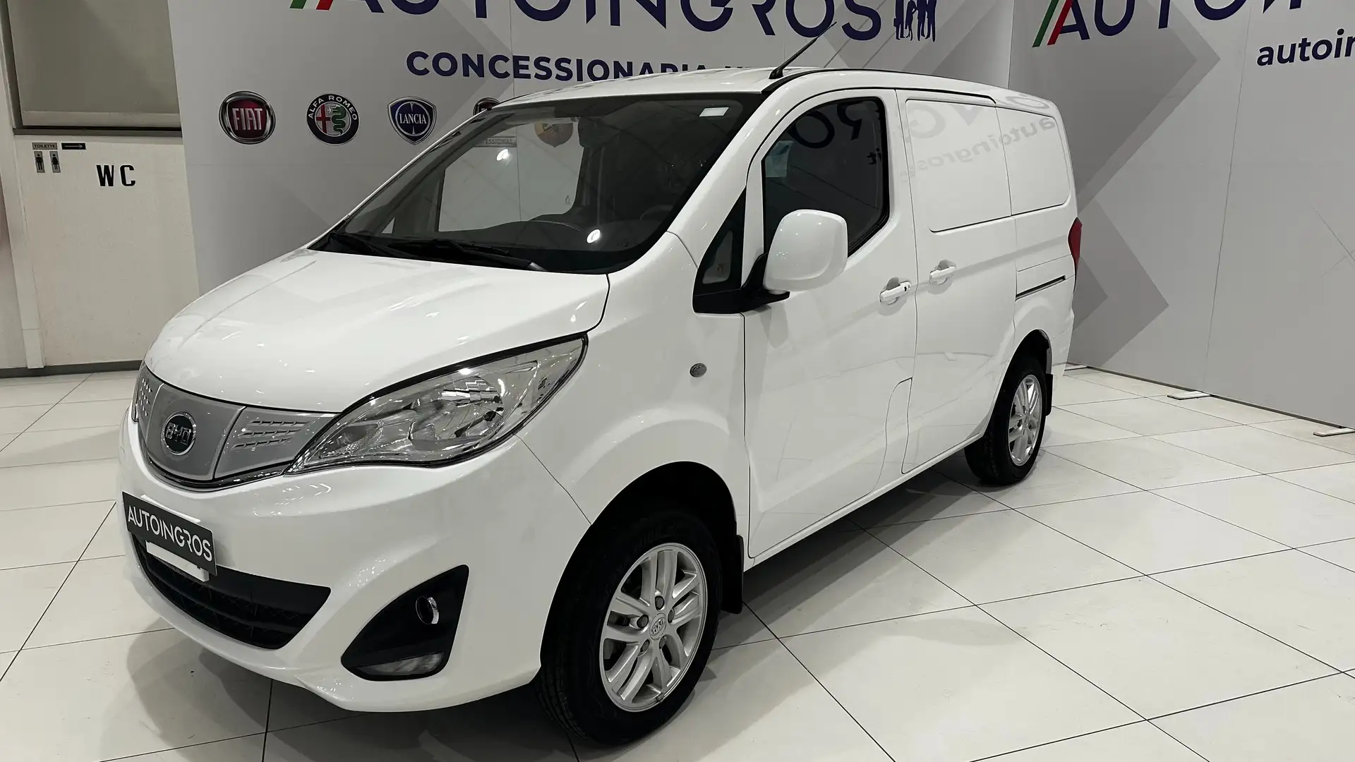 BYD ETP3 Bianco - 2