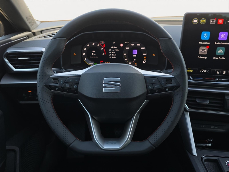 SEAT Leon 1.5 eTSI 85 kW FR — photo 9
