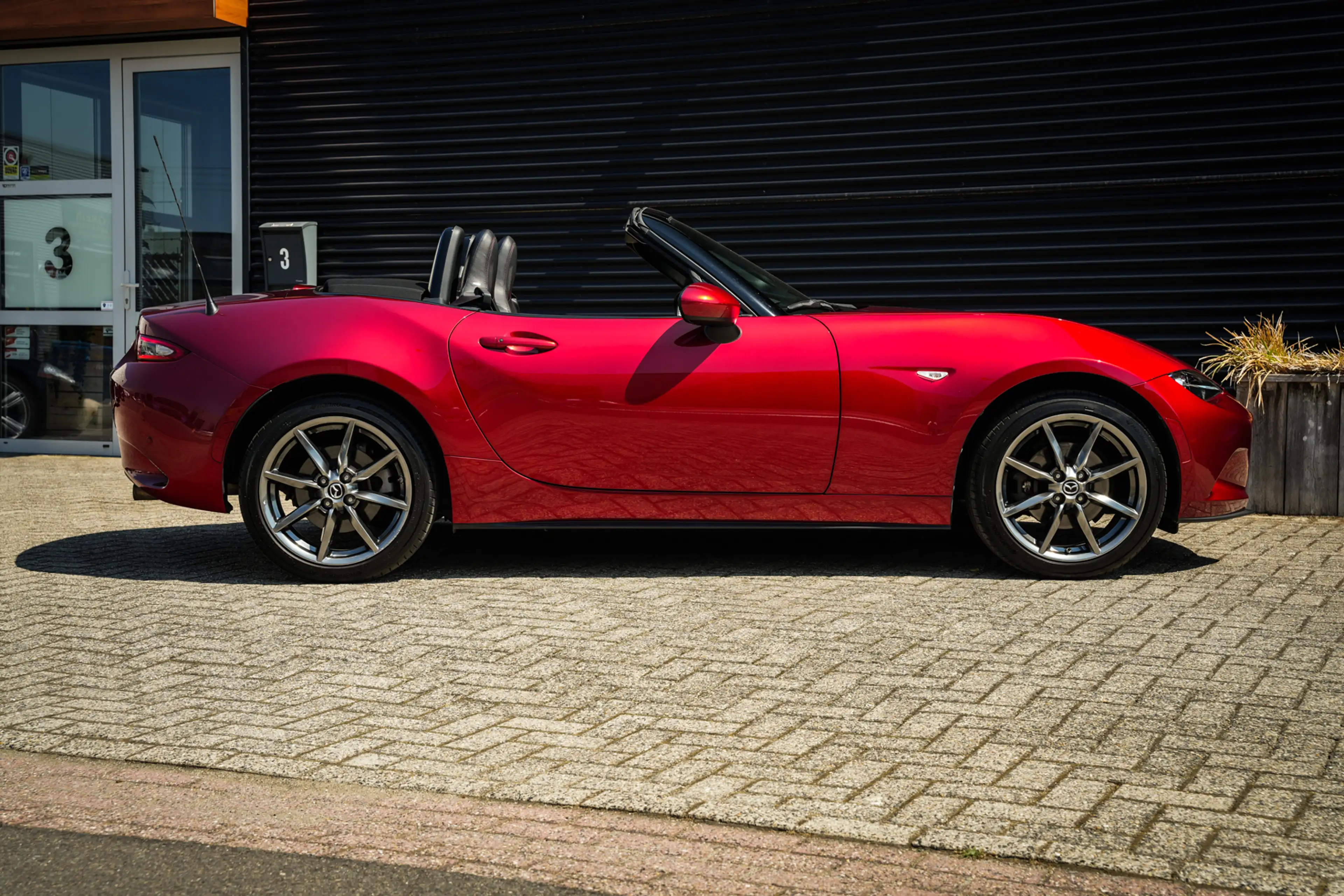 Mazda MX-5 2.0 SkyActiv-G 160 GT-M | BOSE | CRUISE | NAVI | L — photo 17