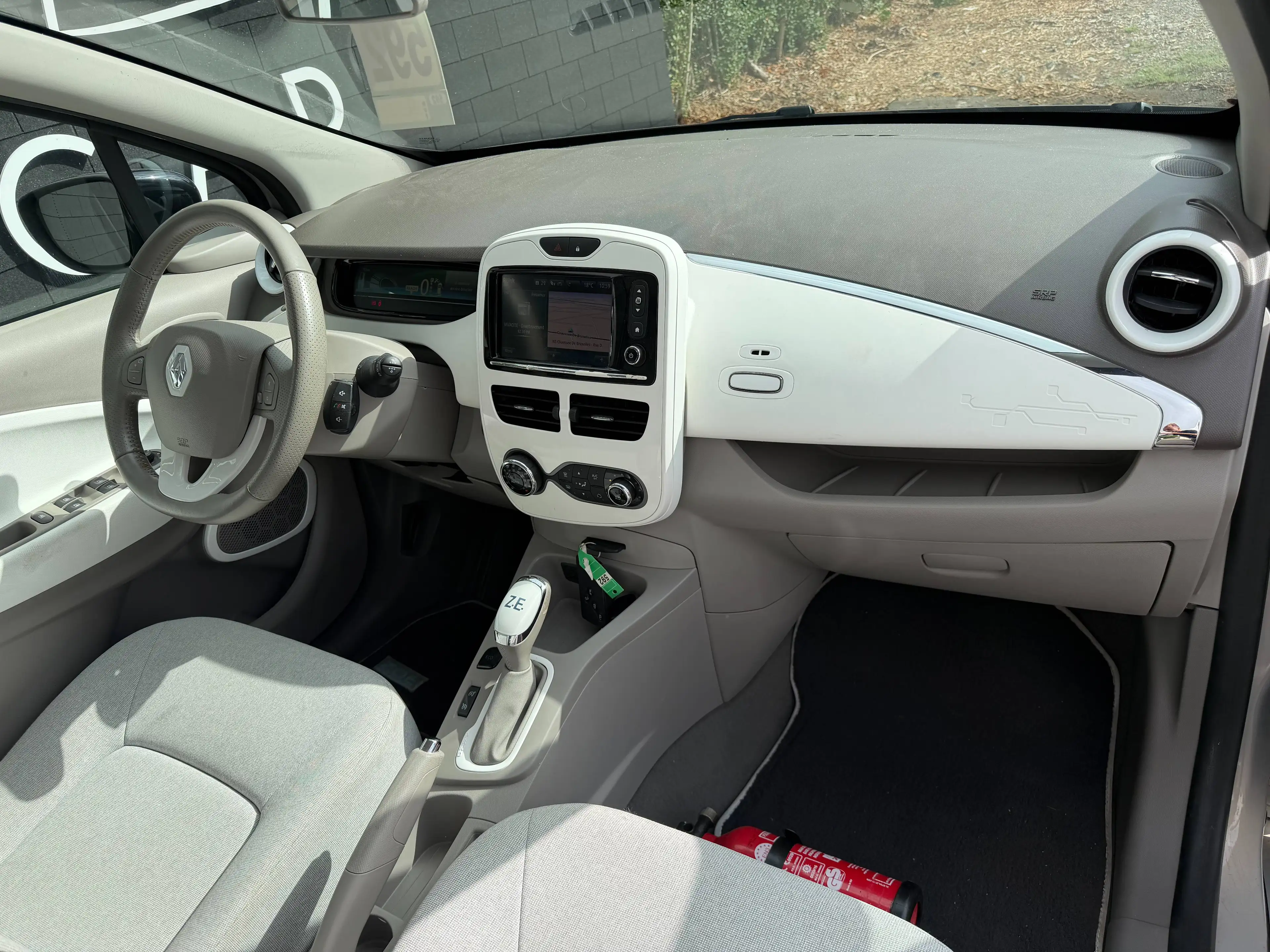 Renault ZOE 22 kWh R240+GARANTIE 1 AN+NAVI+AIRCO+JANTES — photo 8