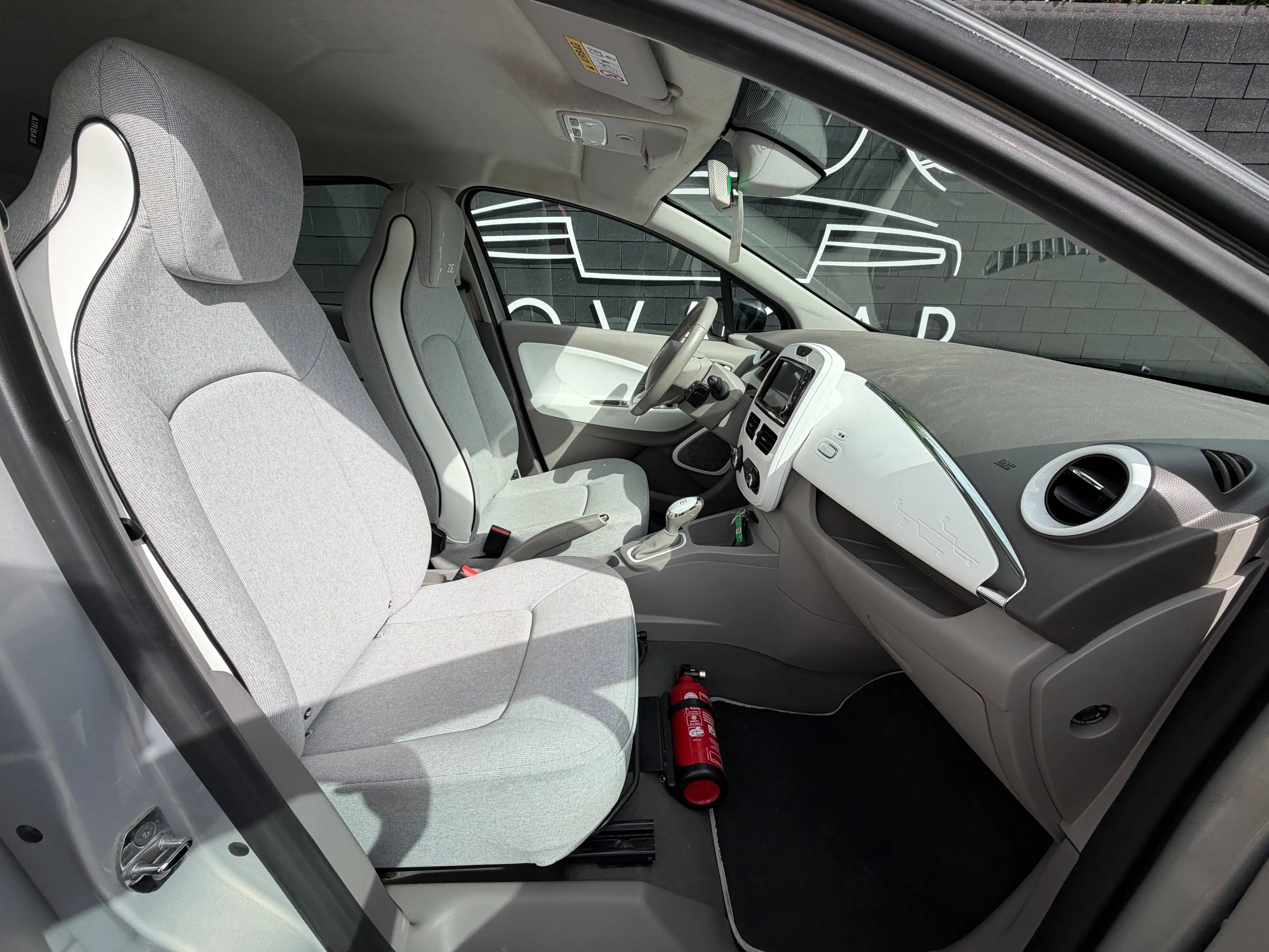 Renault ZOE 22 kWh R240+GARANTIE 1 AN+NAVI+AIRCO+JANTES — photo 7