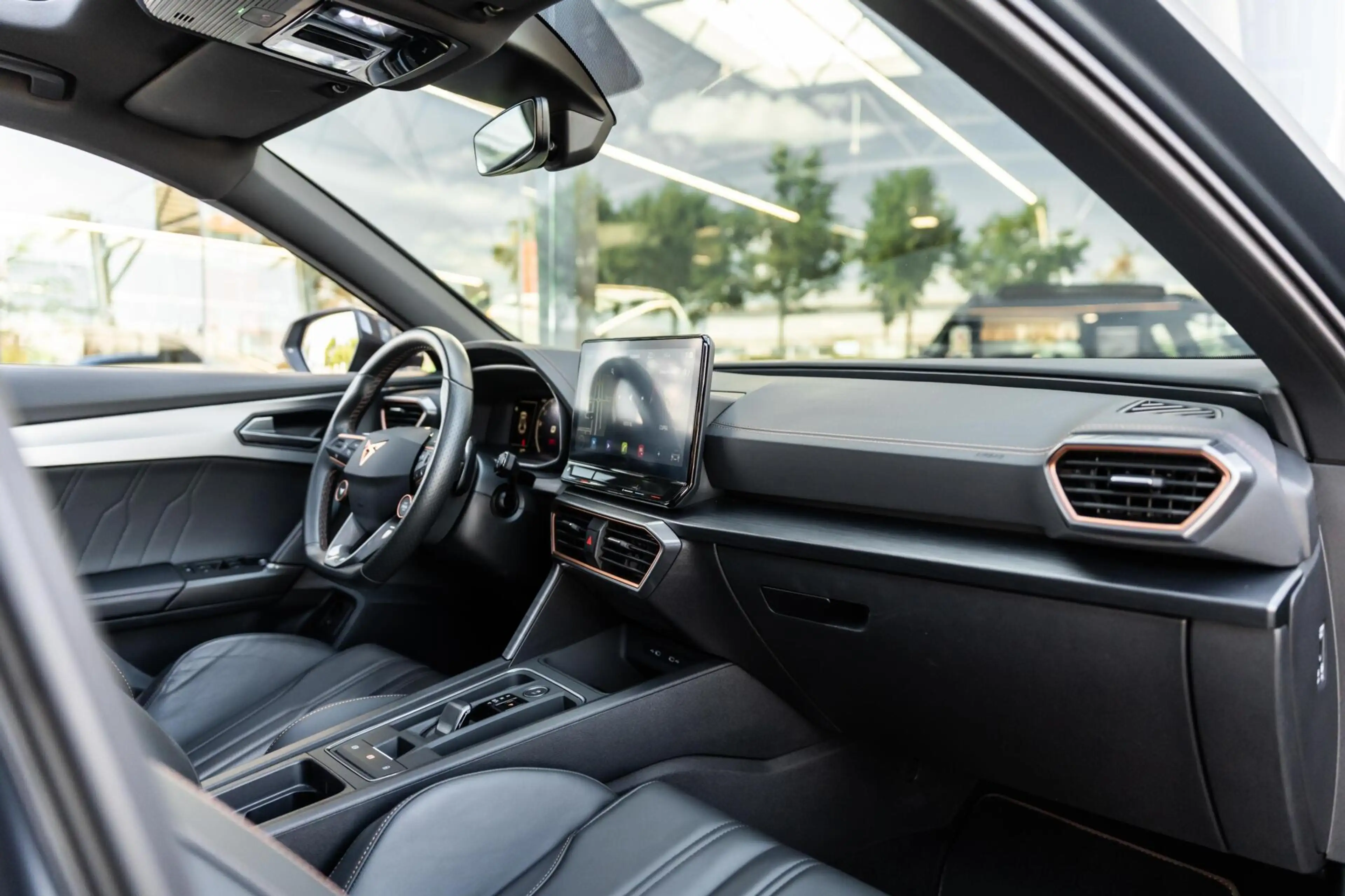 CUPRA Formentor VZ5 2.5 TSI Pano Schaalstoel Carbon 360 — photo 23