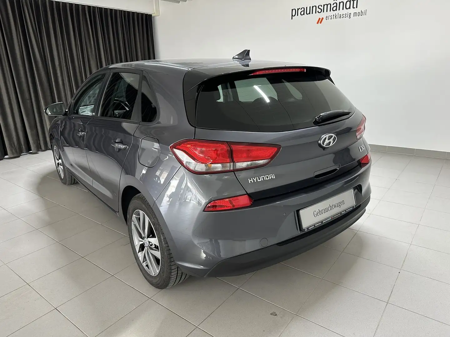 Hyundai i30 1.6 CRDi YES! SHZ/Navi/DAB/Tempom./ABS/Kamer Gris - 2