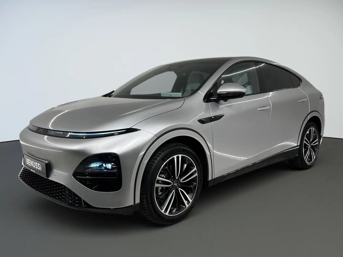 Xpeng G6 Standard - 1