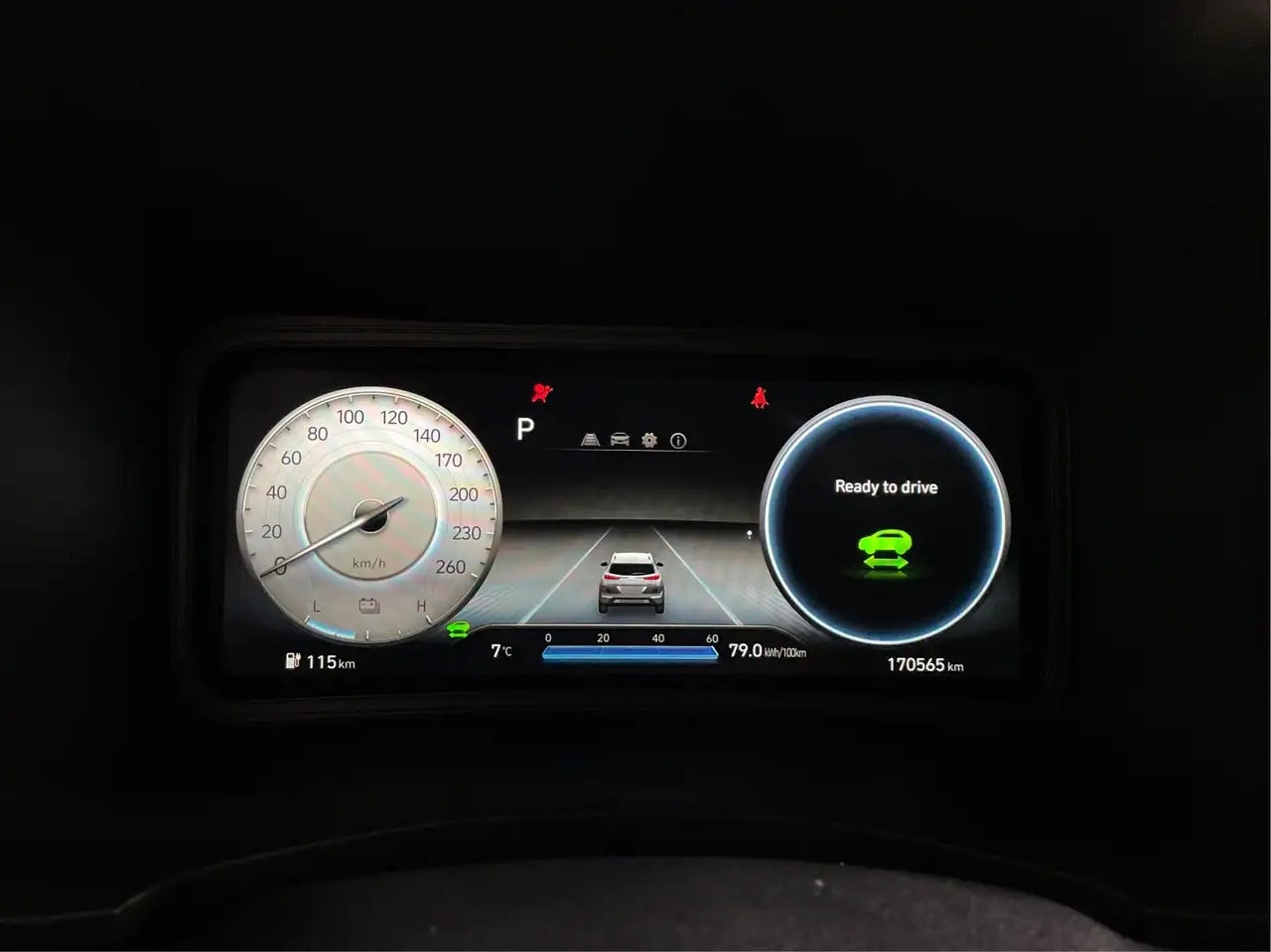 Hyundai KONA снимка Hyundai KONA