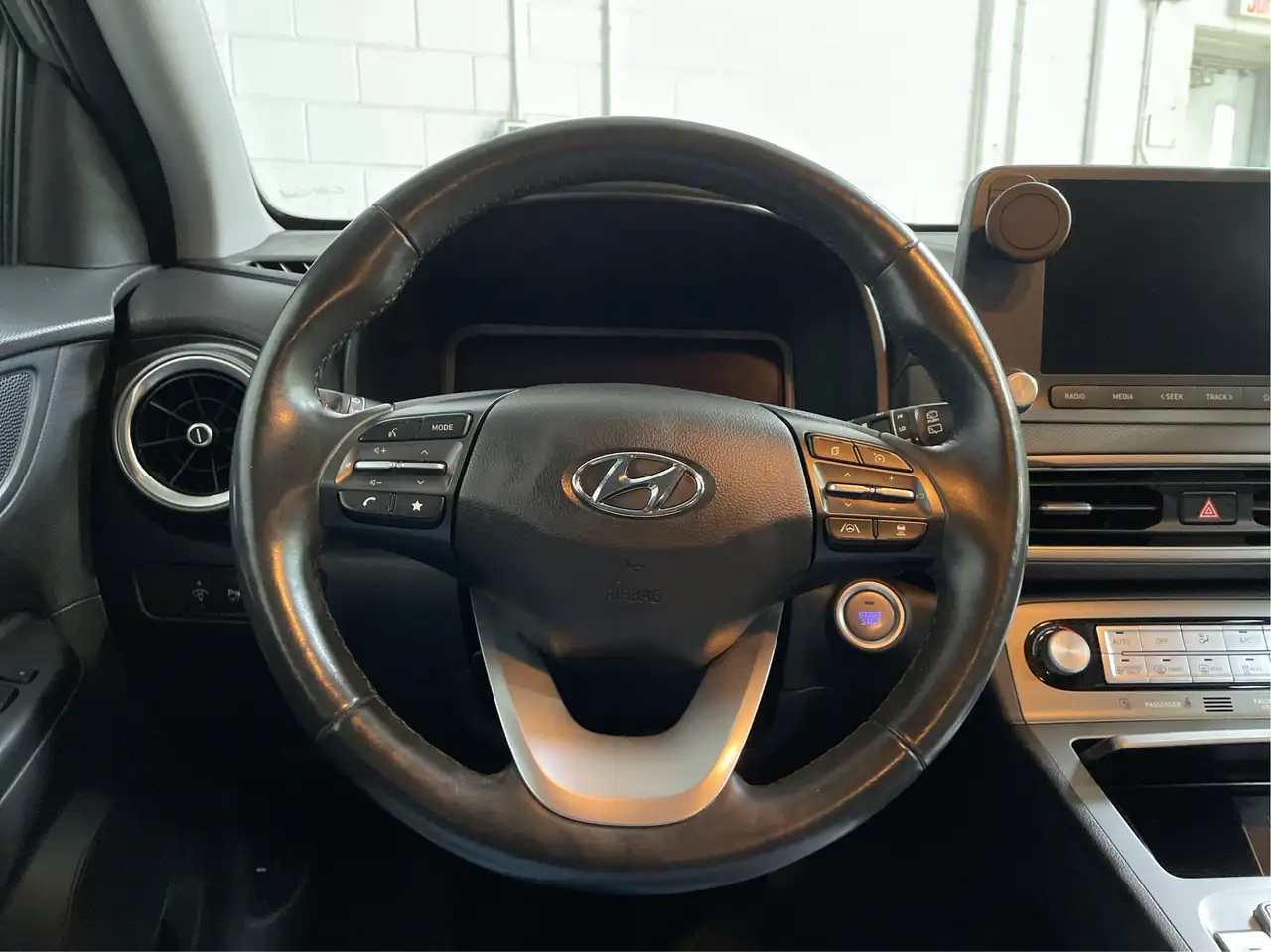Hyundai KONA снимка Hyundai KONA