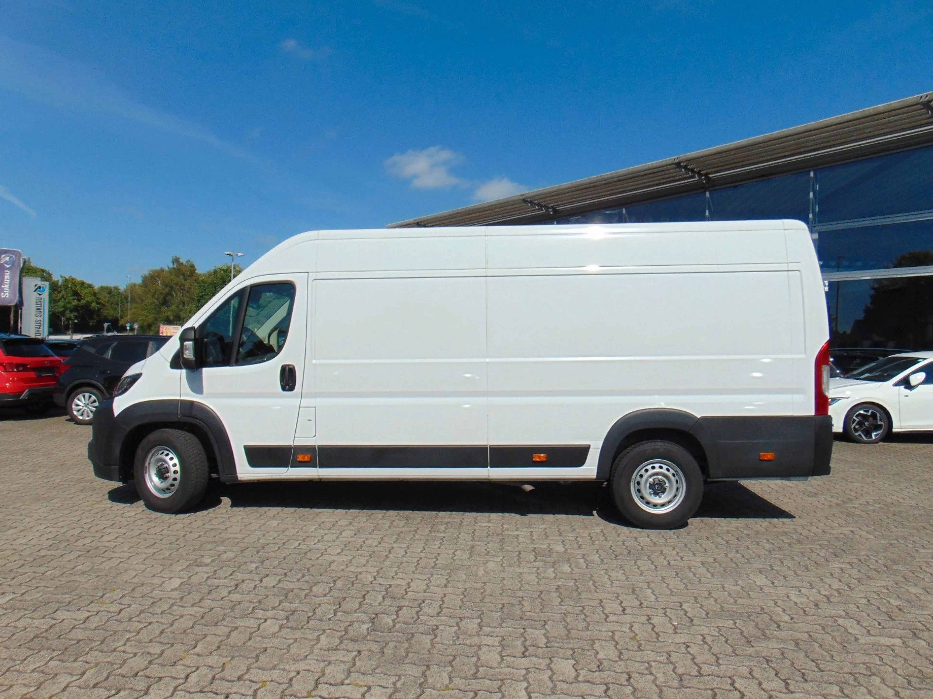 Peugeot Boxer Kasten 435 L4H2 Heavy BlueHDi 180 EAT8 — photo 2
