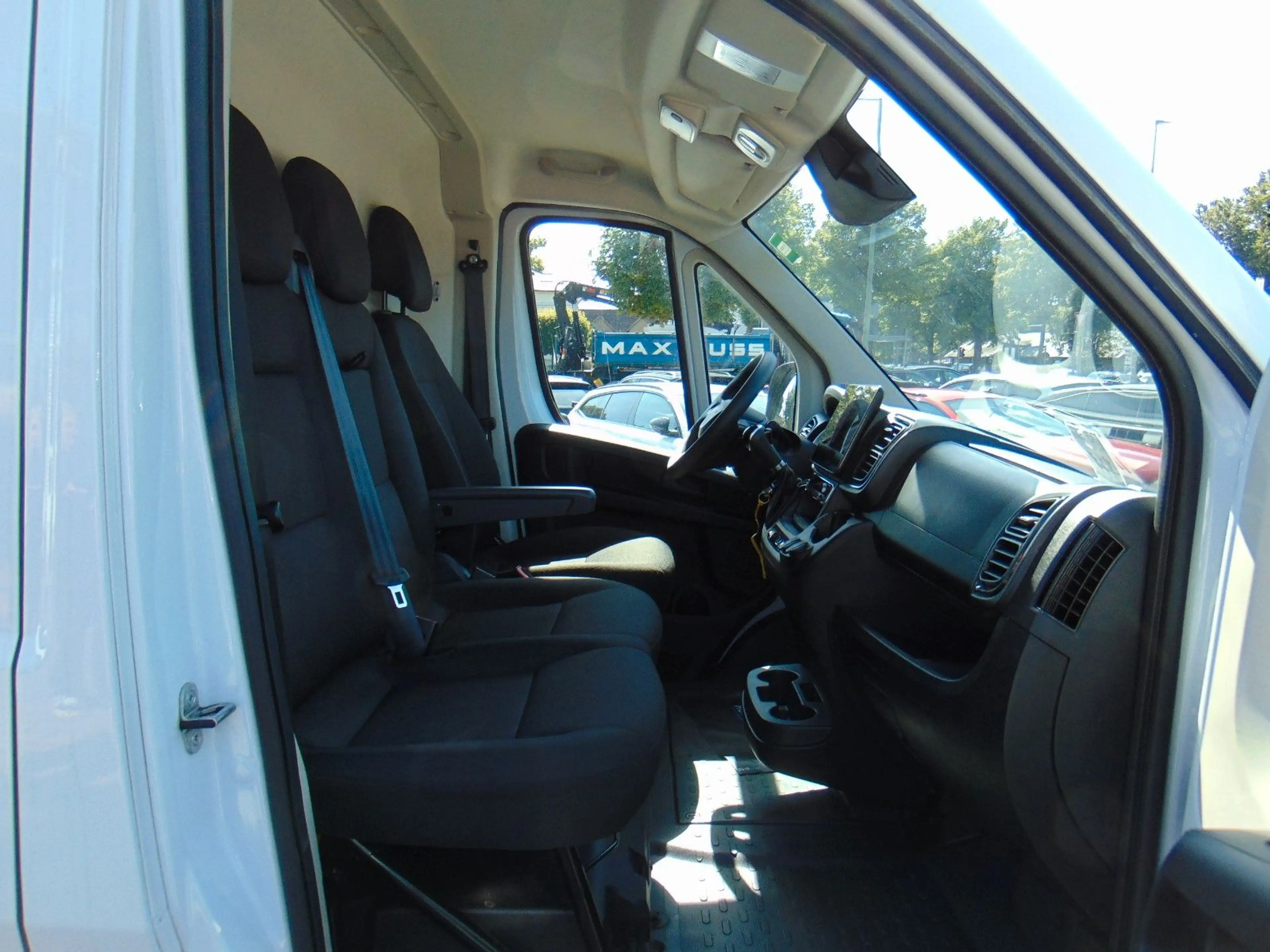 Peugeot Boxer Kasten 435 L4H2 Heavy BlueHDi 180 EAT8 — photo 8
