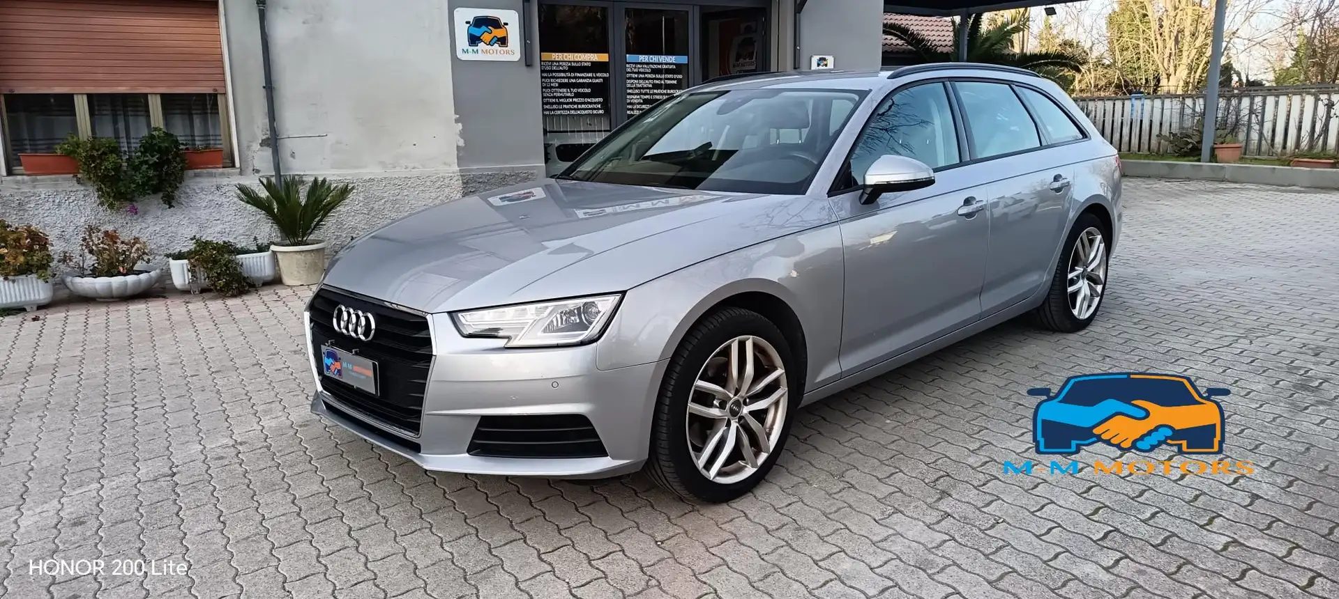 Audi A4 30 2.0 tdi Business 122cv s-tronic Grigio - 1