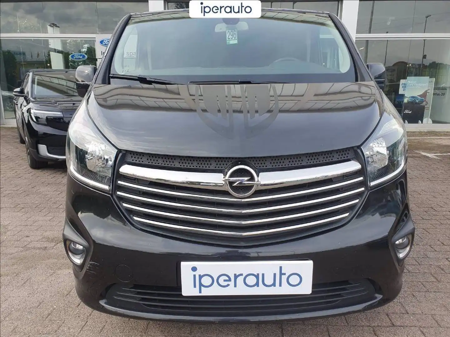 Opel Vivaro 29  l1h1 combi n1 1.6 bit.125cv s&s e6 Gris - 2