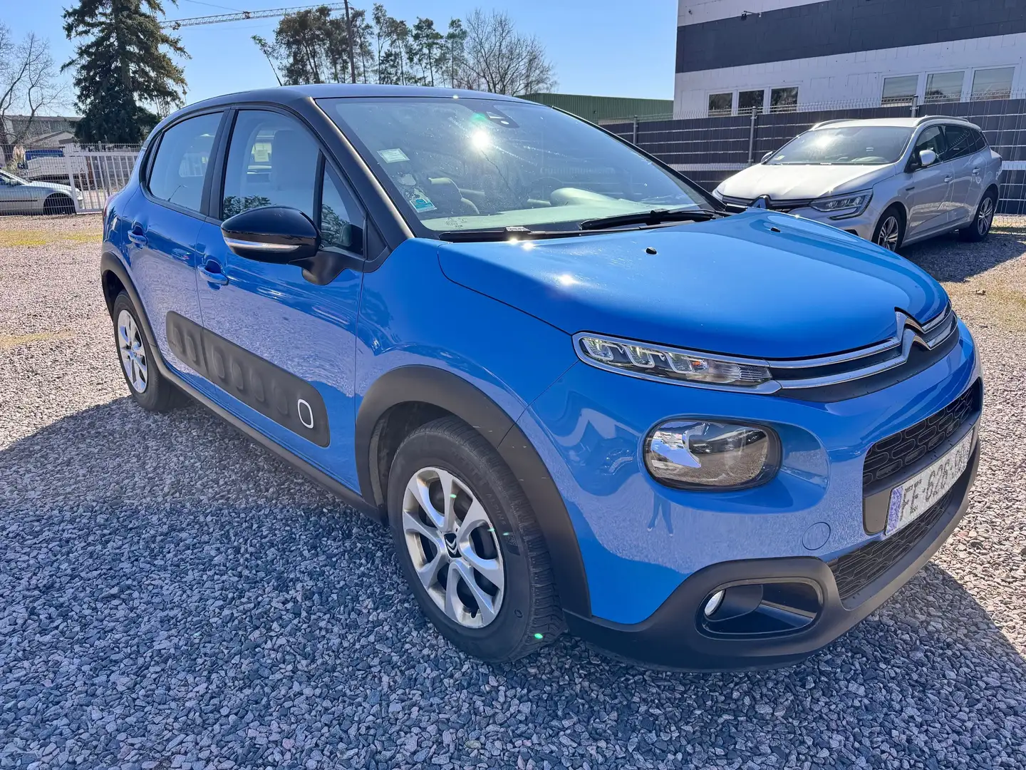 Citroen C3 Pure Tech 110Ps Automatik 2019/03 Blau - 2