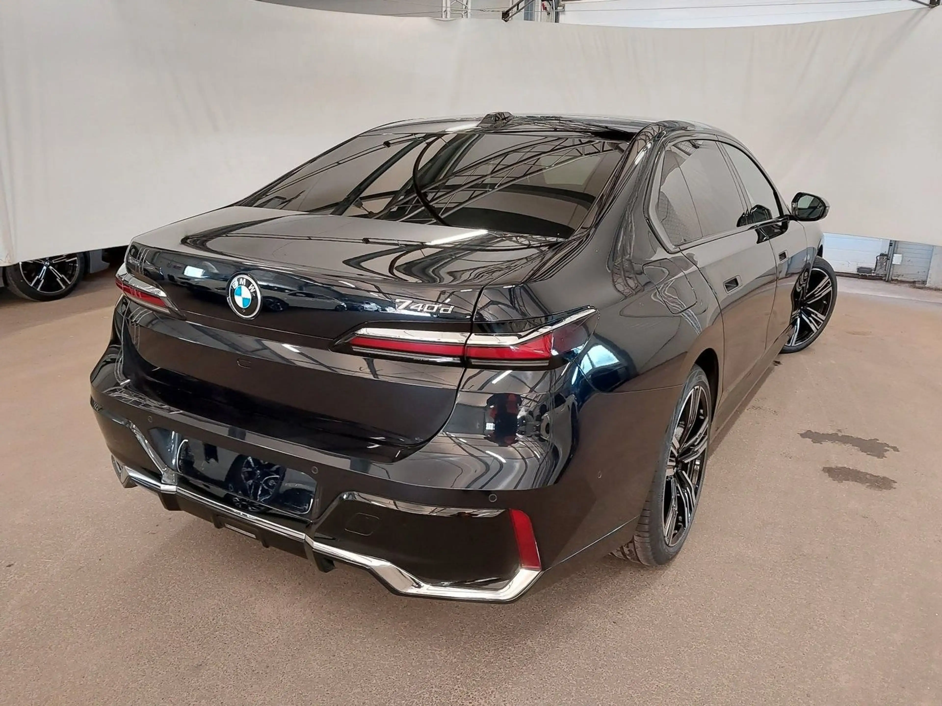 BMW 740 d xDrive M Sport /SKY LOUNGE /Soft-Close /1H — photo 4
